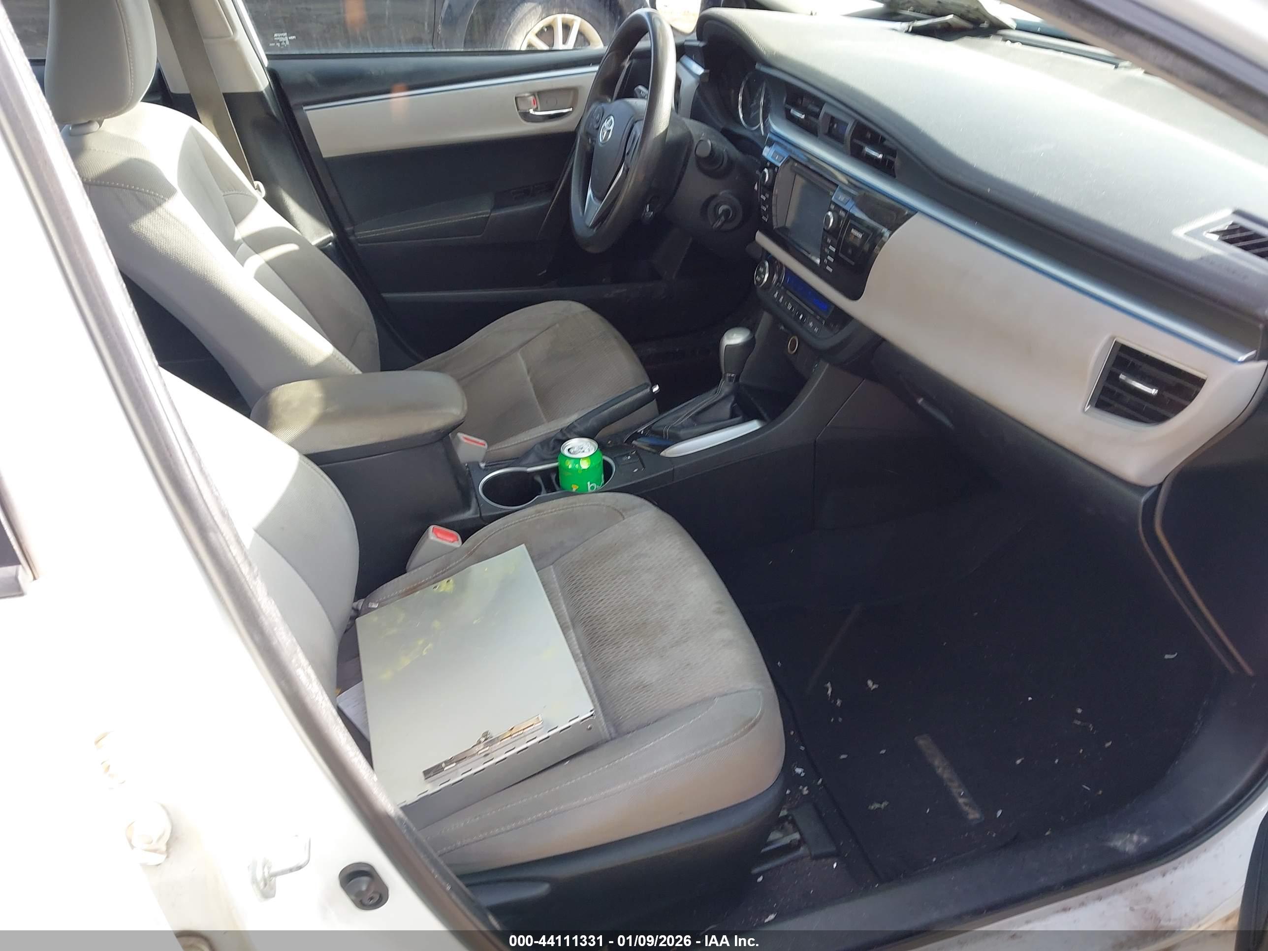 TOYOTA COROLLA image 5
