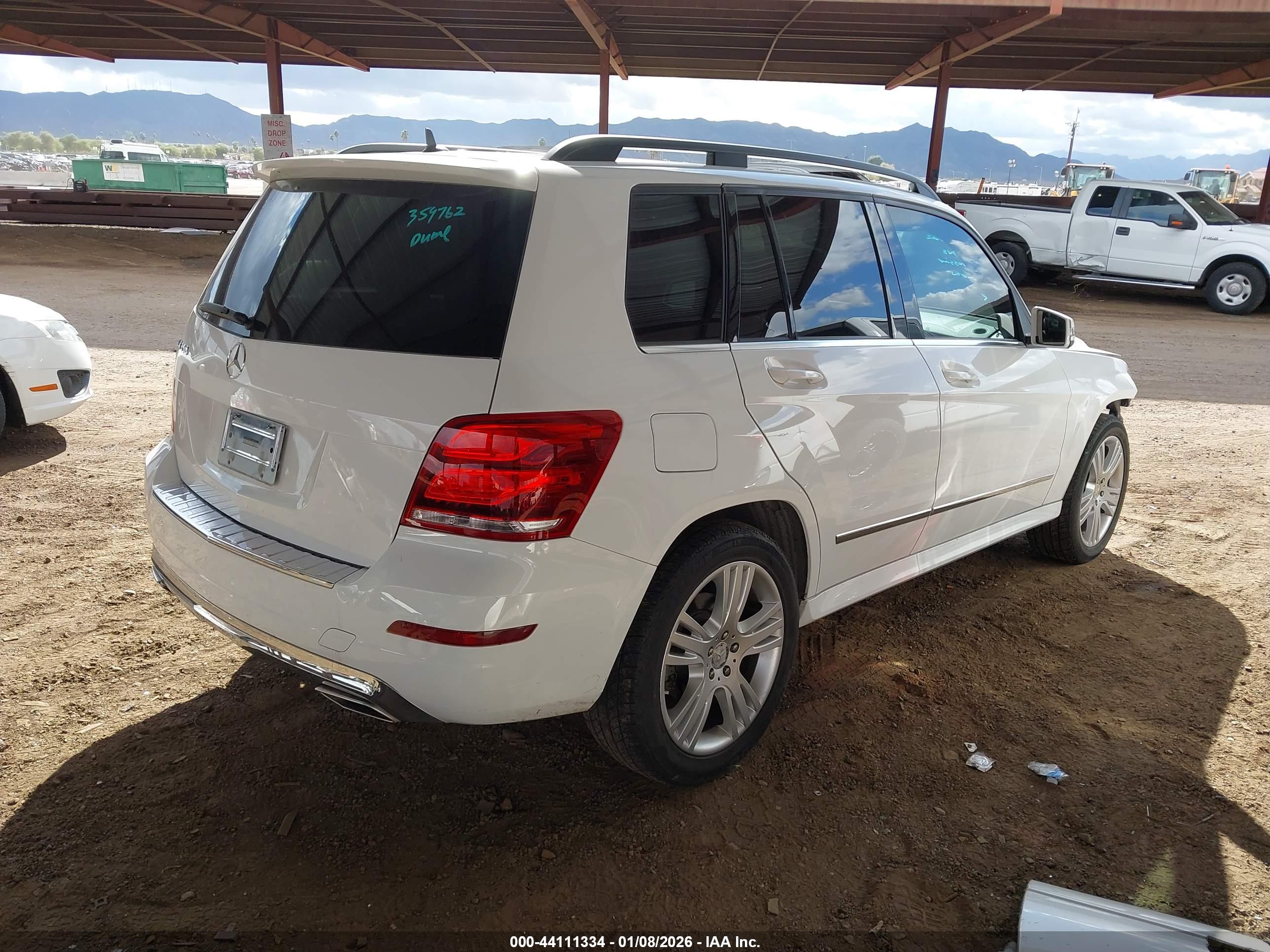 MERCEDES-BENZ GLK image 4