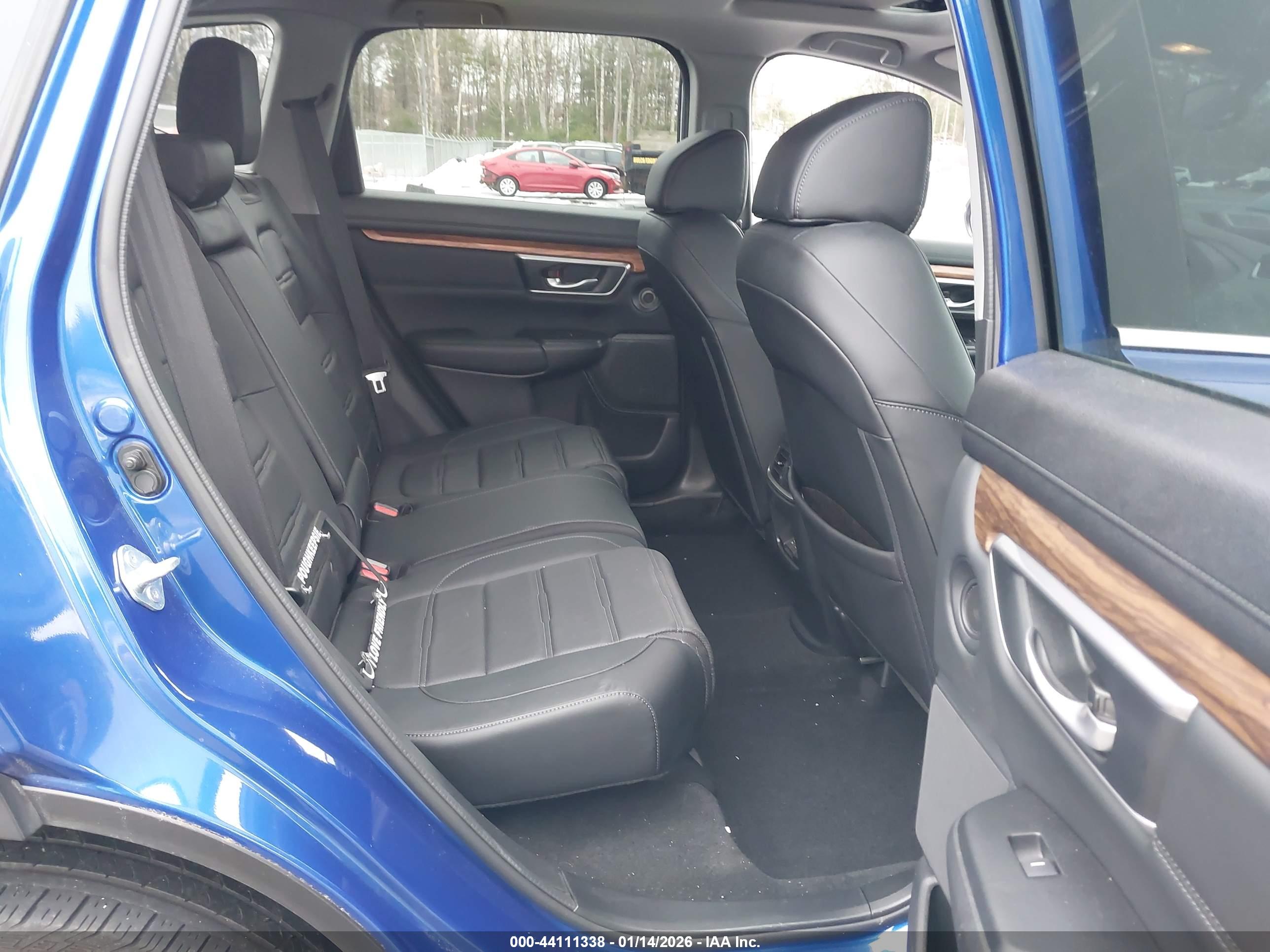 HONDA CR-V image 8
