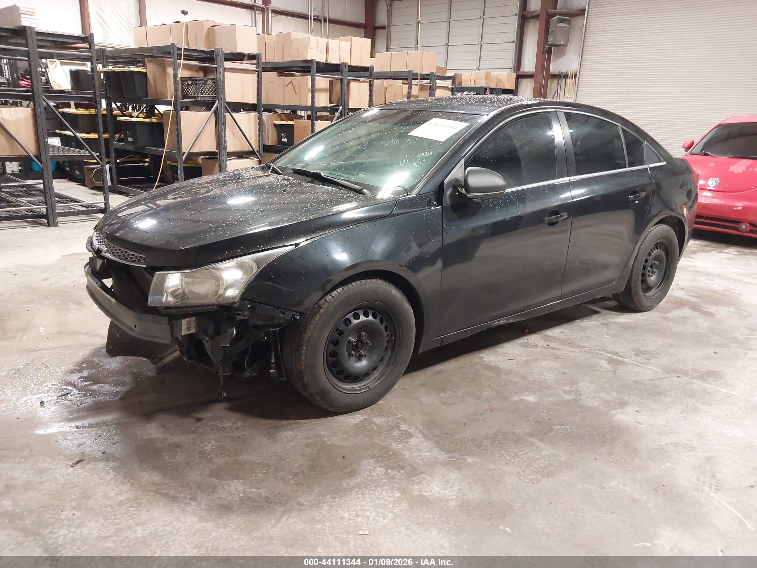 CHEVROLET CRUZE image 2
