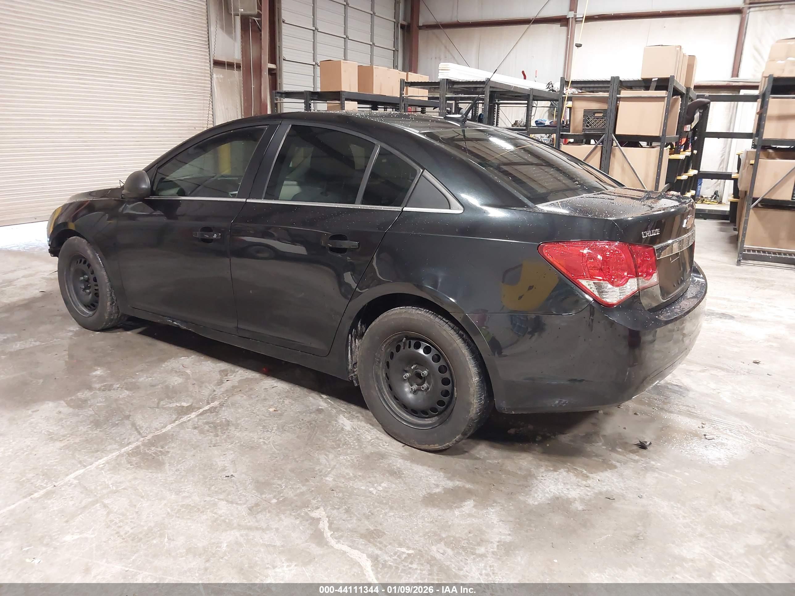 CHEVROLET CRUZE image 3
