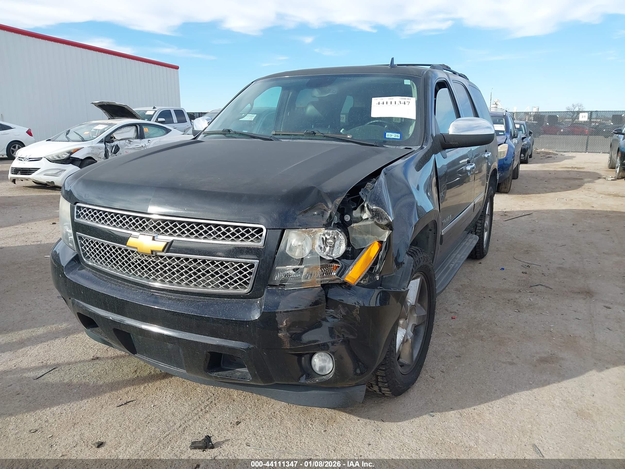 CHEVROLET TAHOE image 2