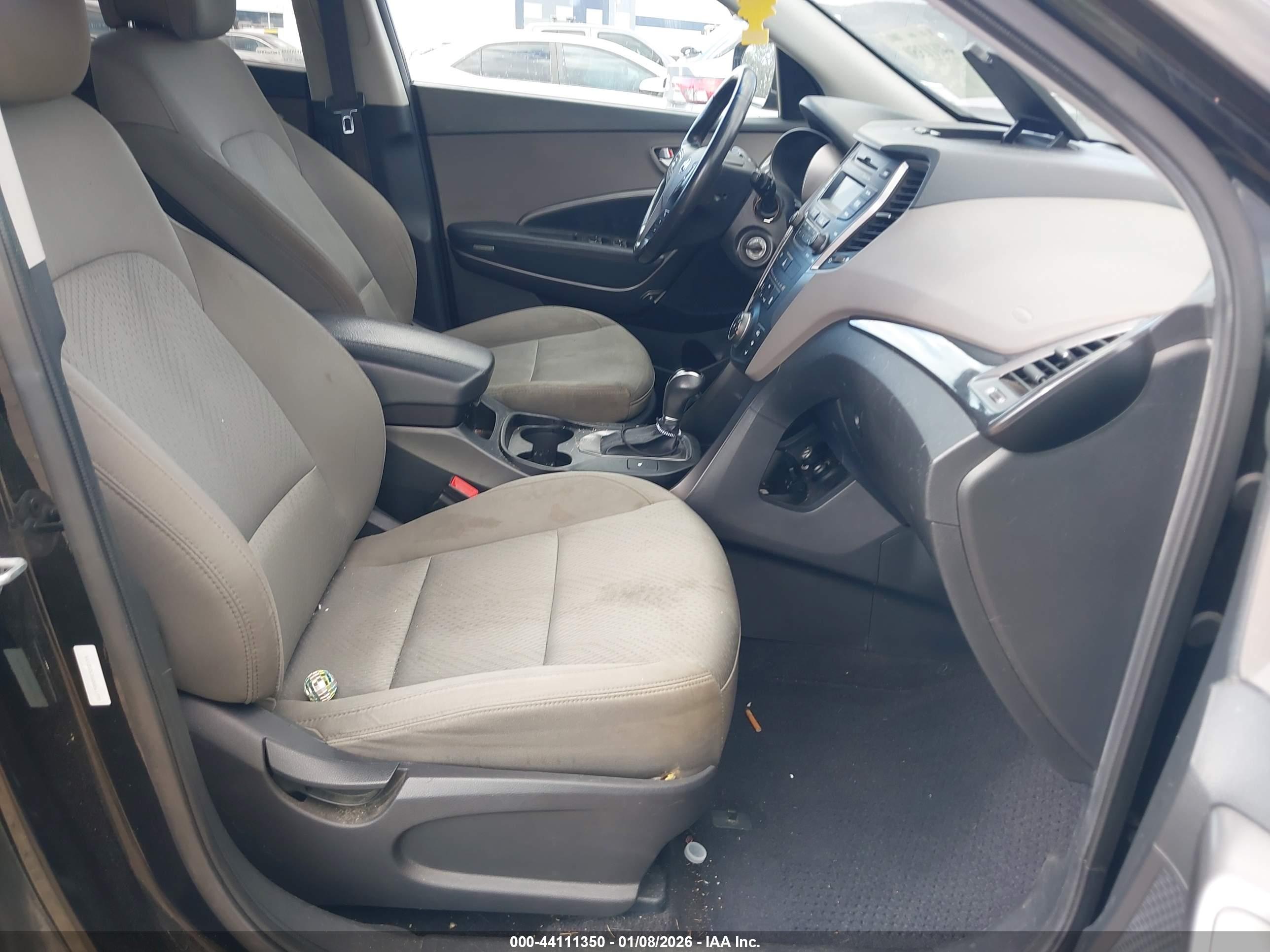 HYUNDAI SANTA image 5