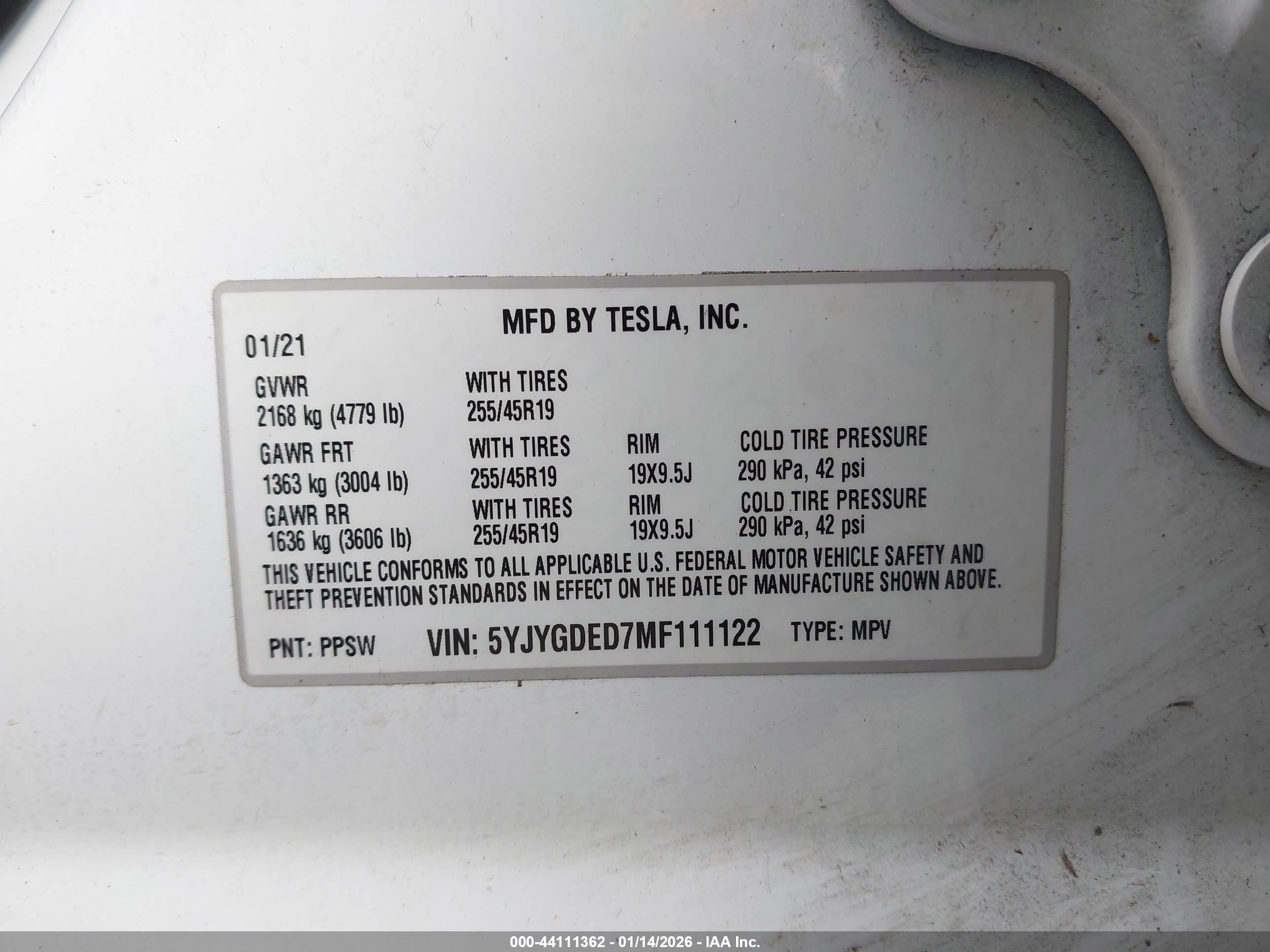 TESLA MODEL image 9