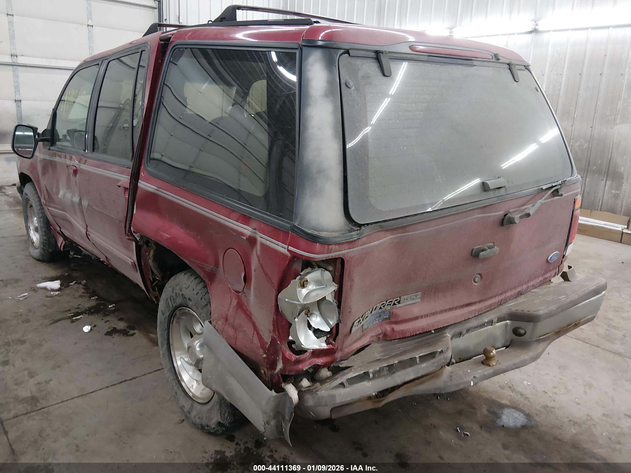 FORD EXPLORER image 6