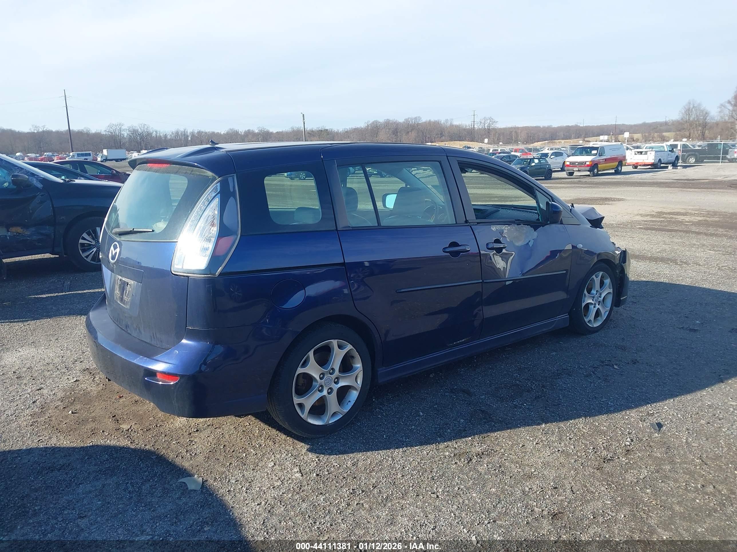 MAZDA MAZDA5 image 4