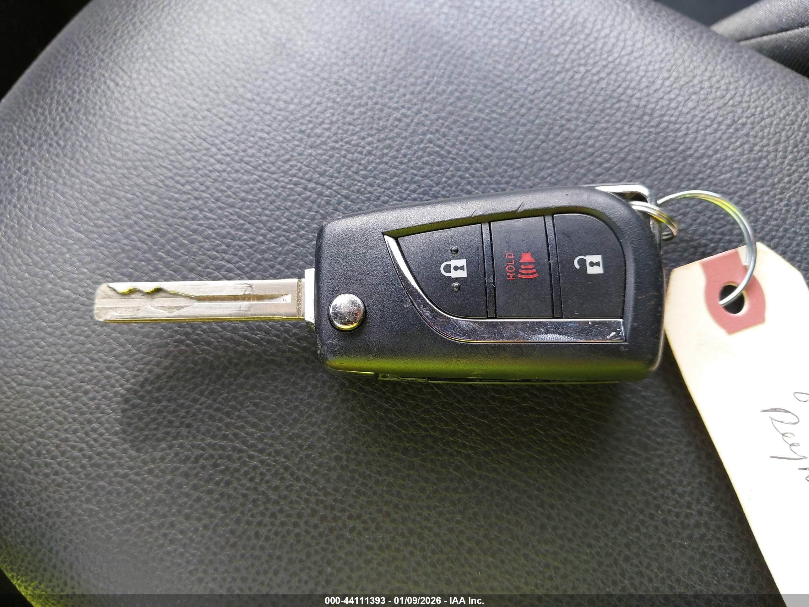 TOYOTA RAV4 image 11