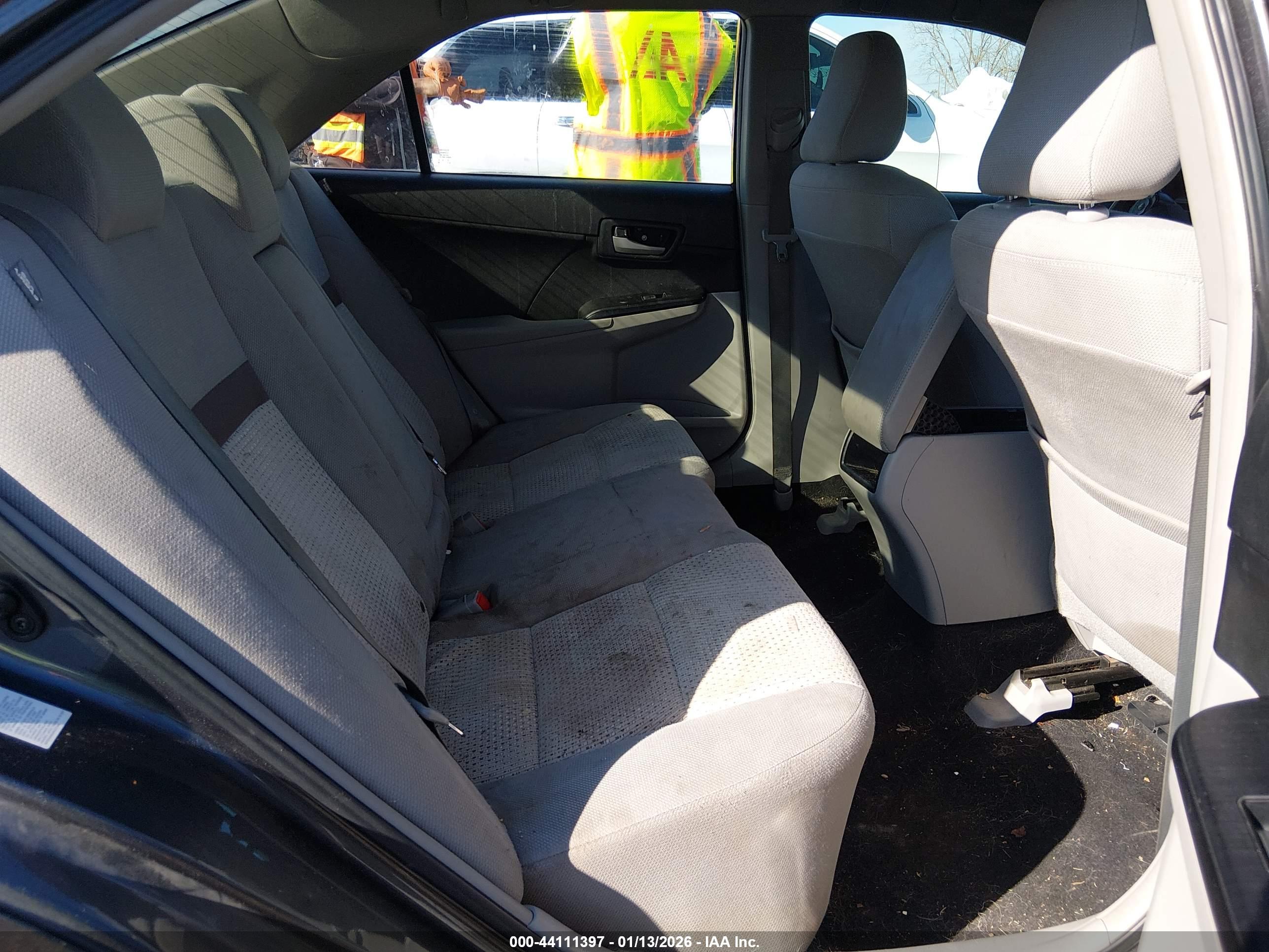TOYOTA CAMRY image 8