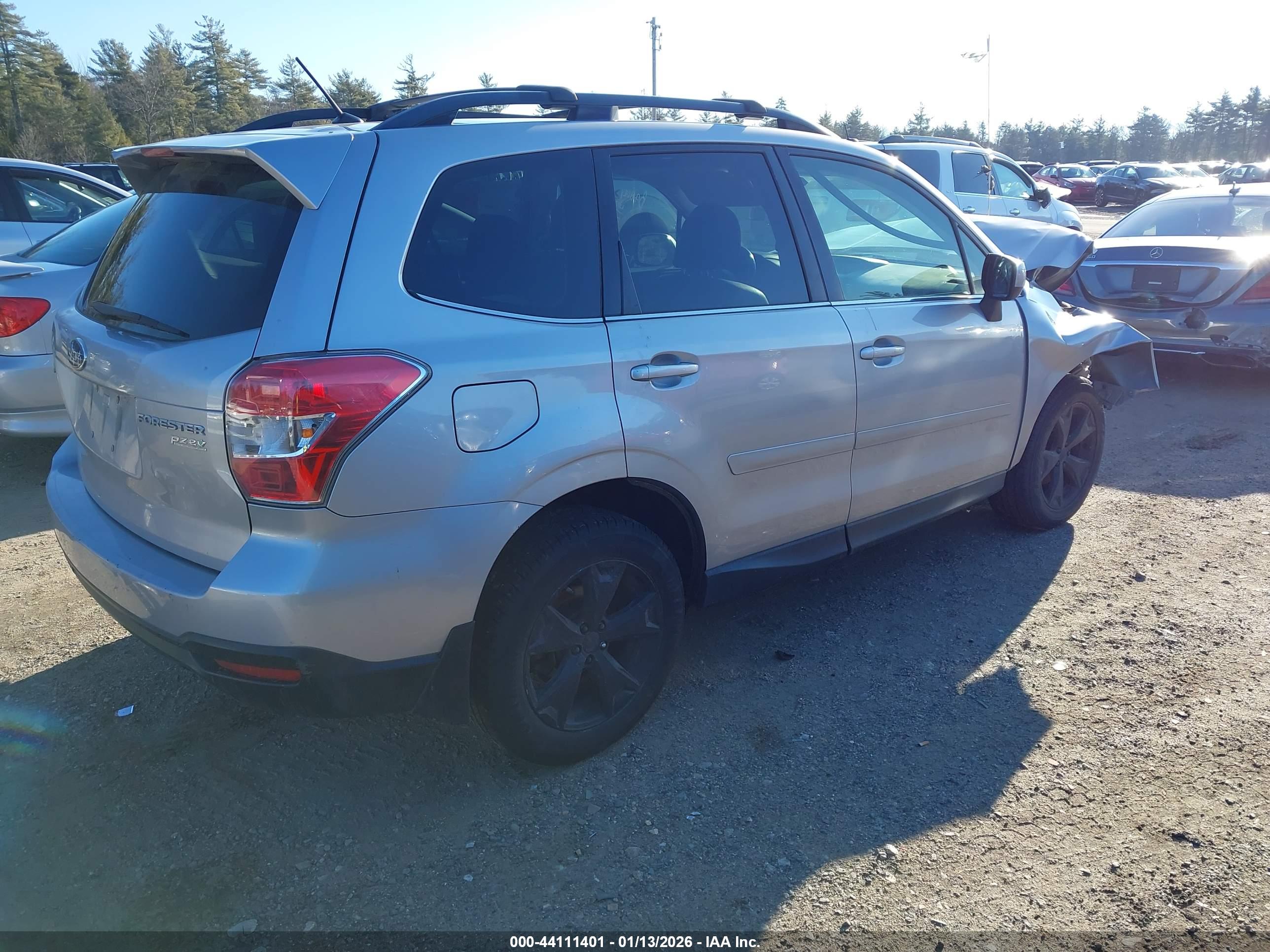 SUBARU FORESTER image 4