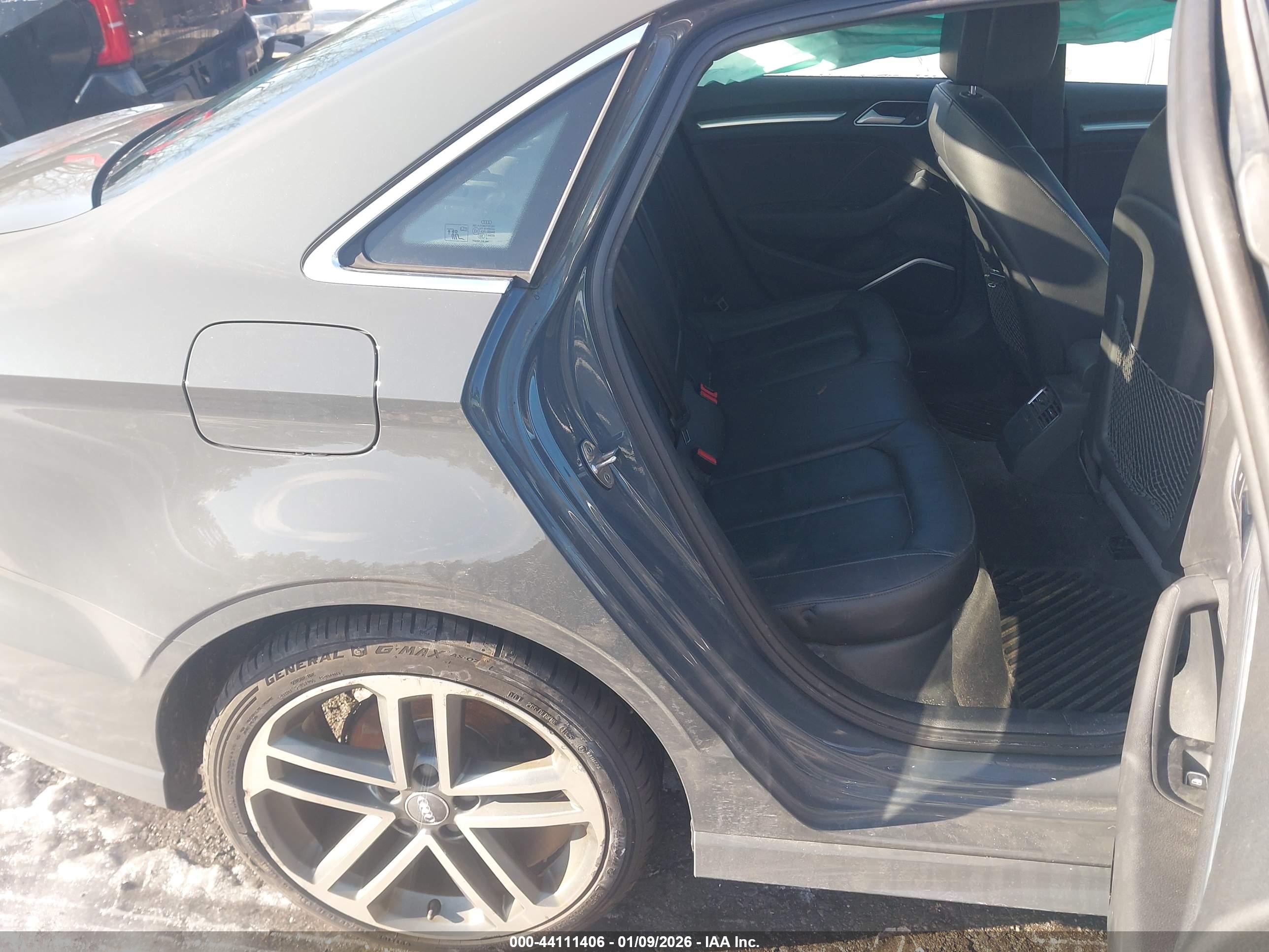 AUDI A3 image 8