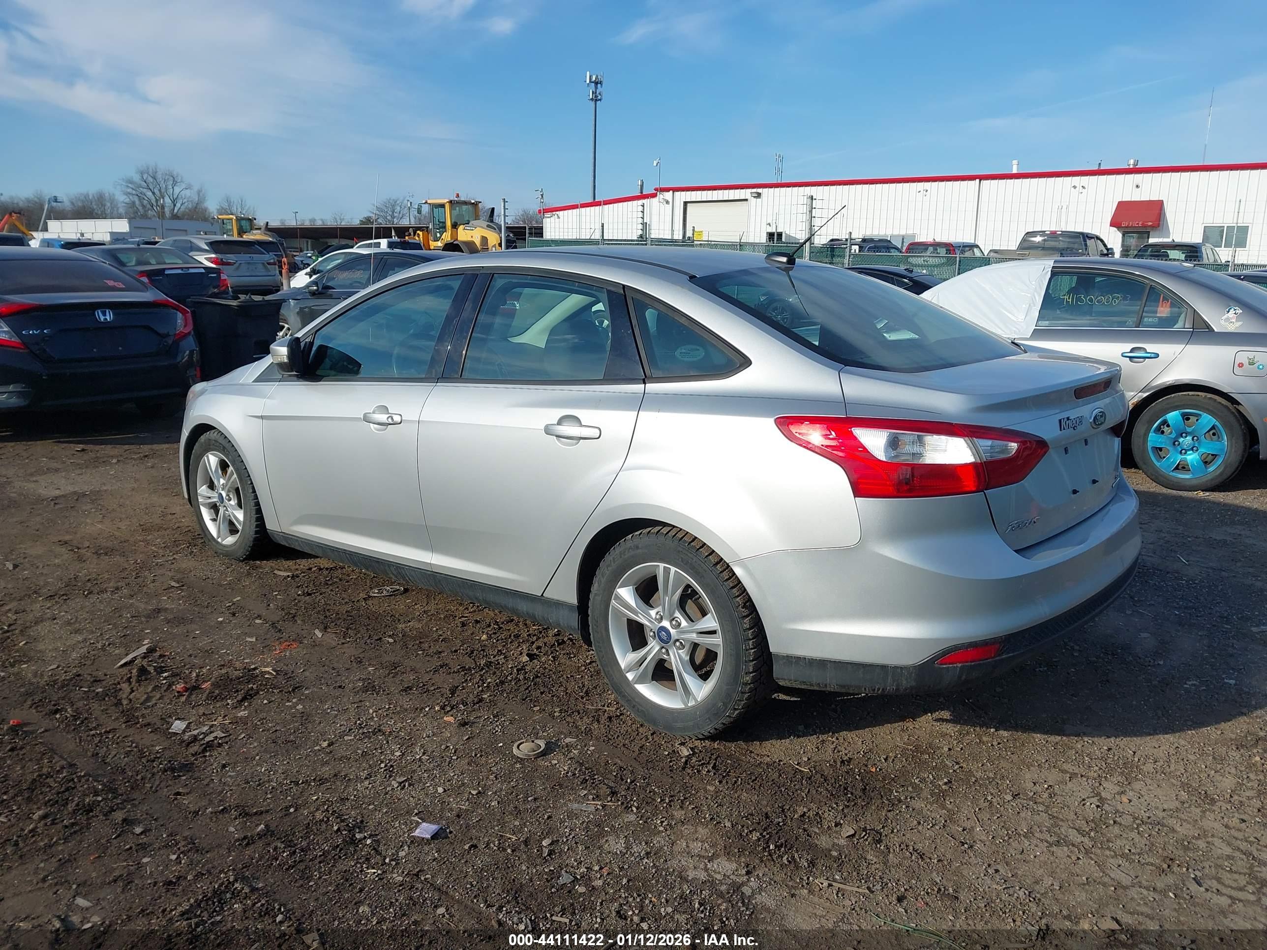 FORD FOCUS image 3