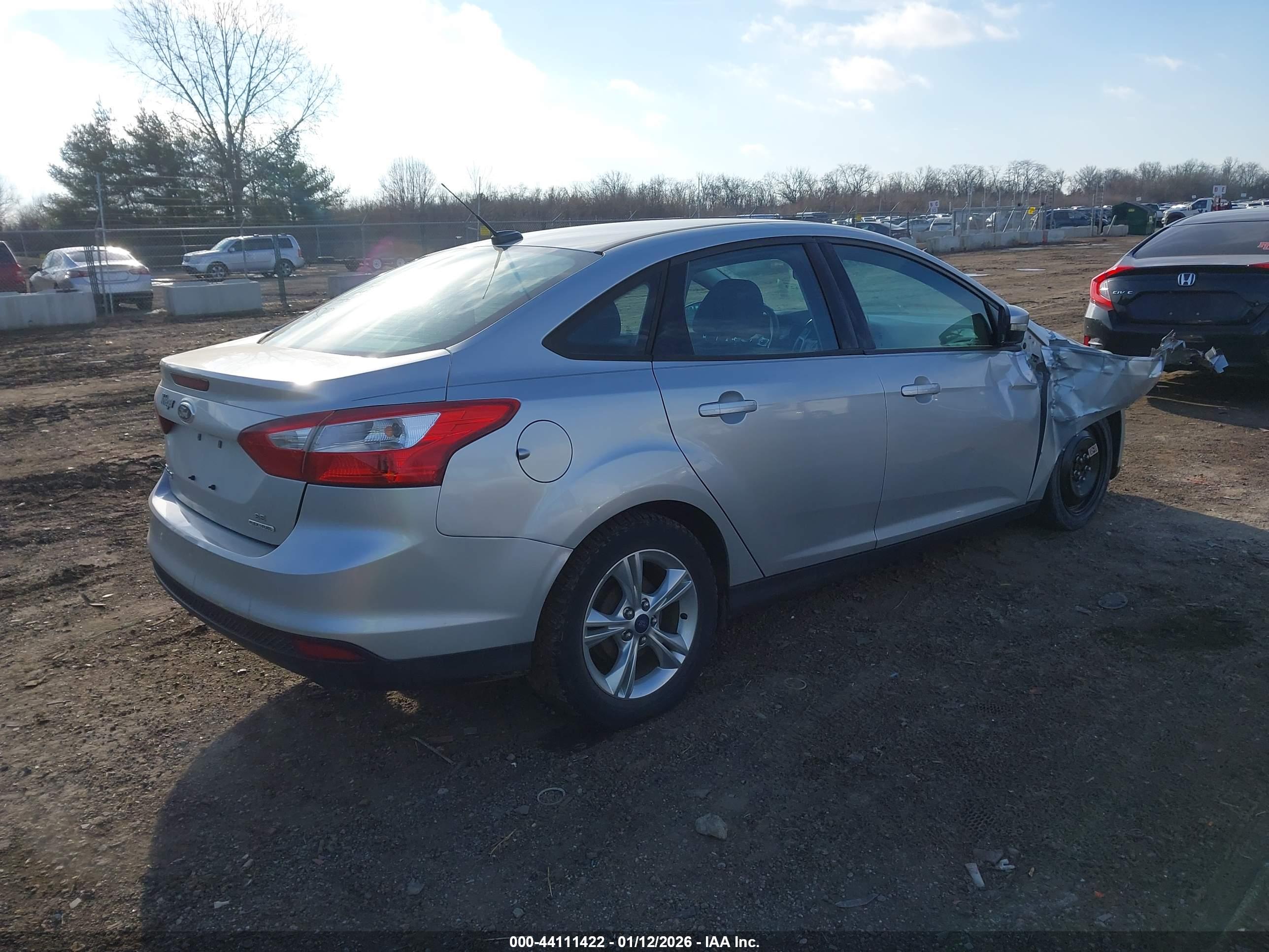 FORD FOCUS image 4