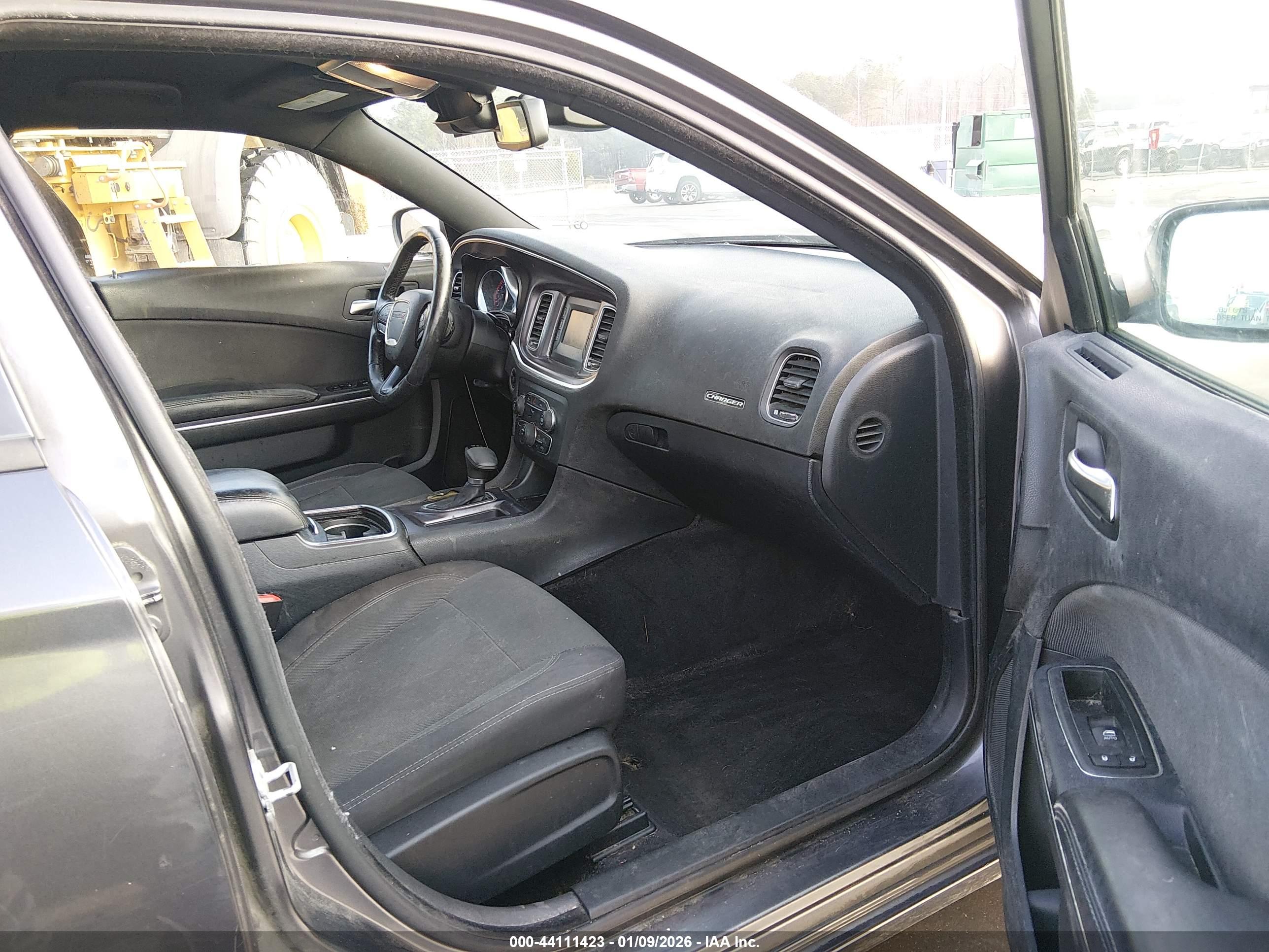 DODGE CHARGER image 5