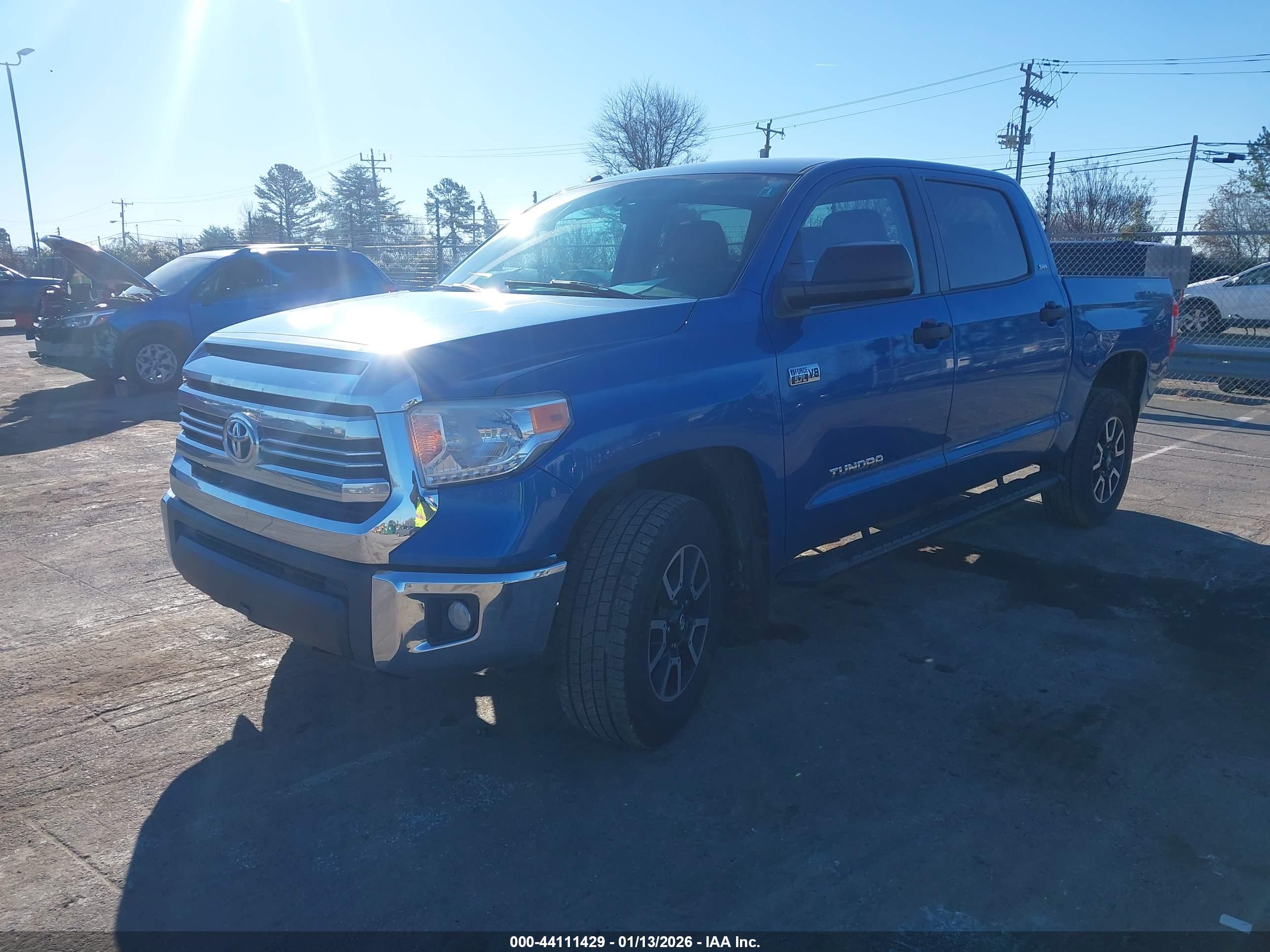 TOYOTA TUNDRA image 2