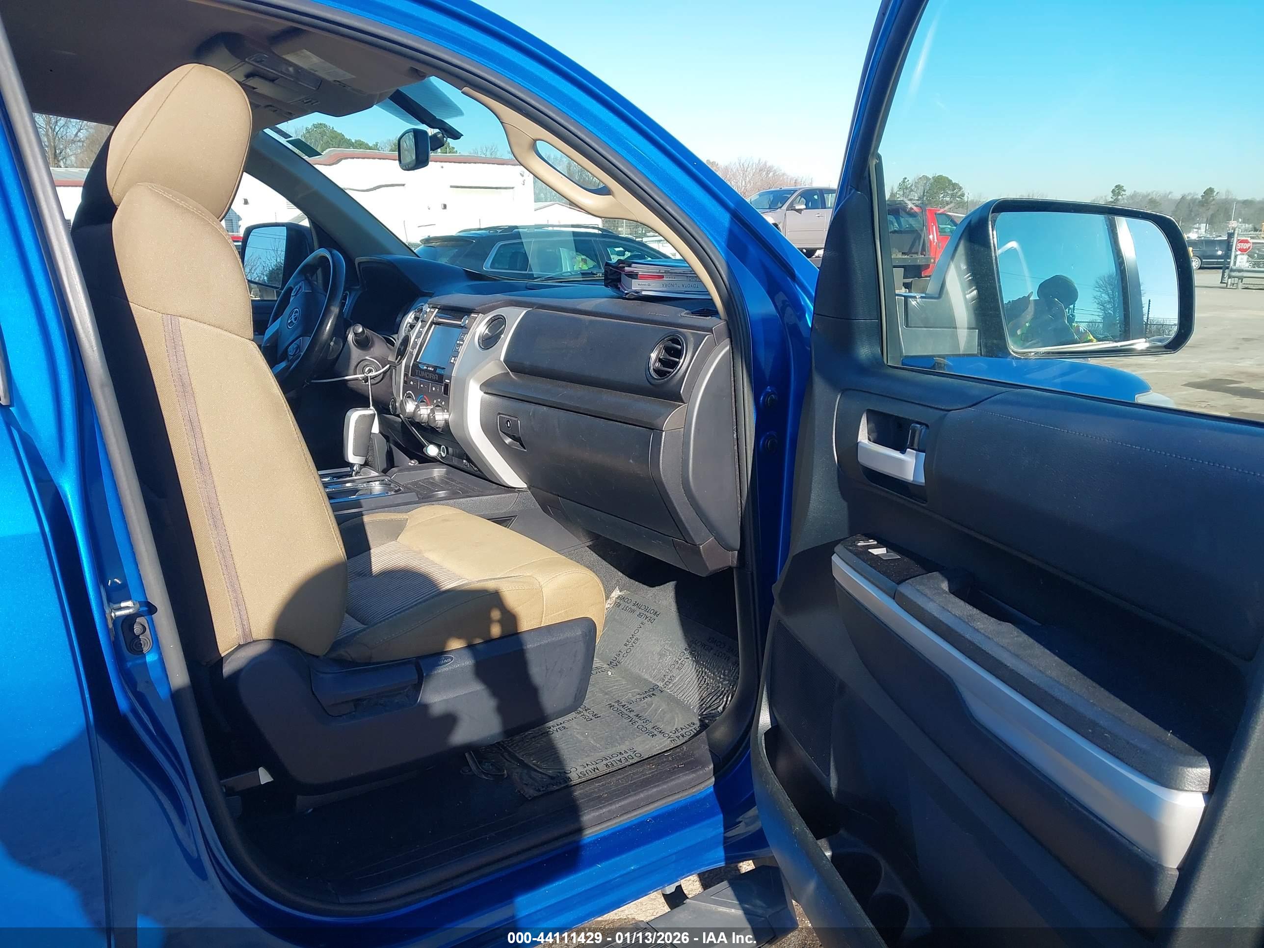 TOYOTA TUNDRA image 5