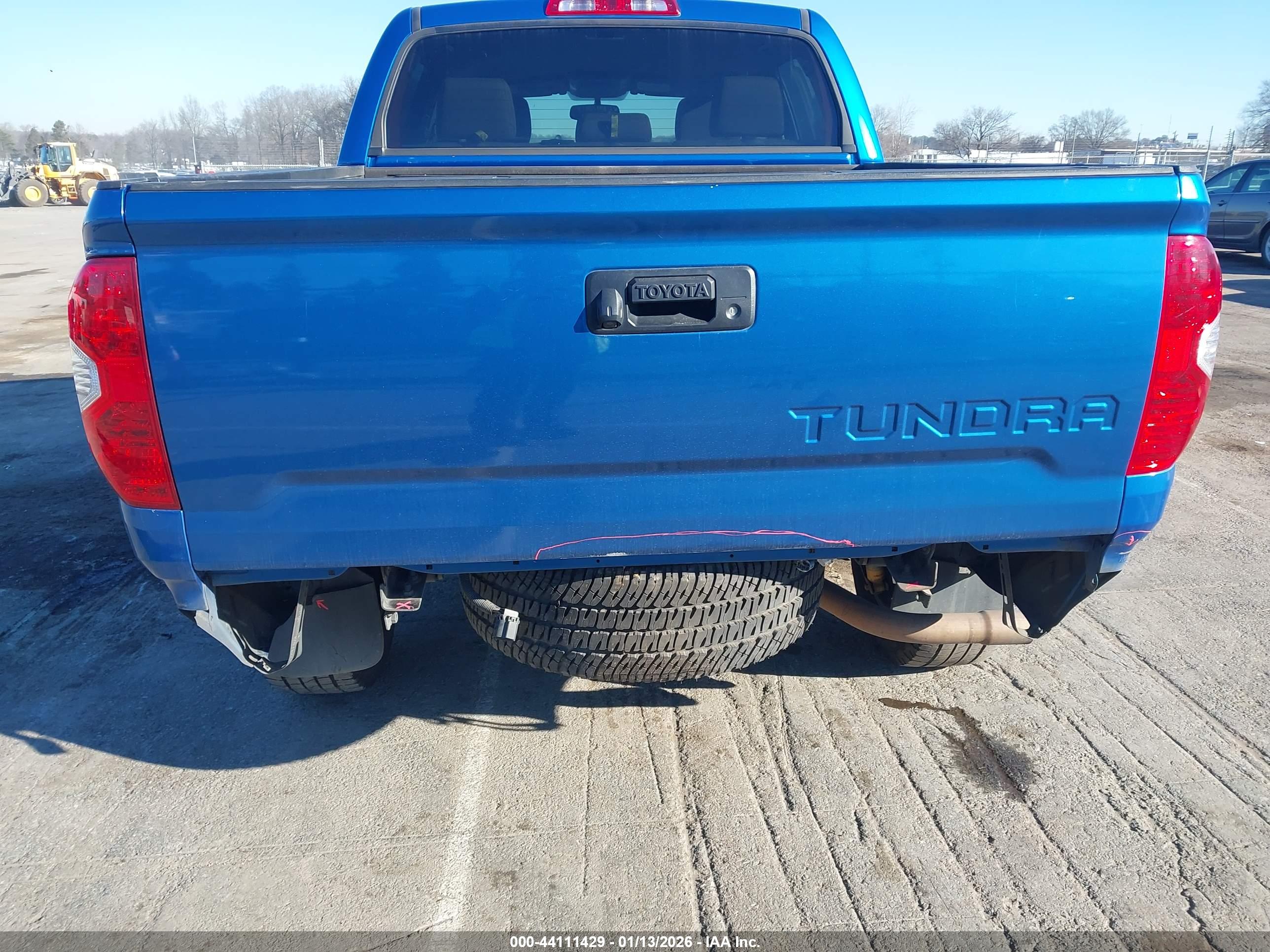 TOYOTA TUNDRA image 6