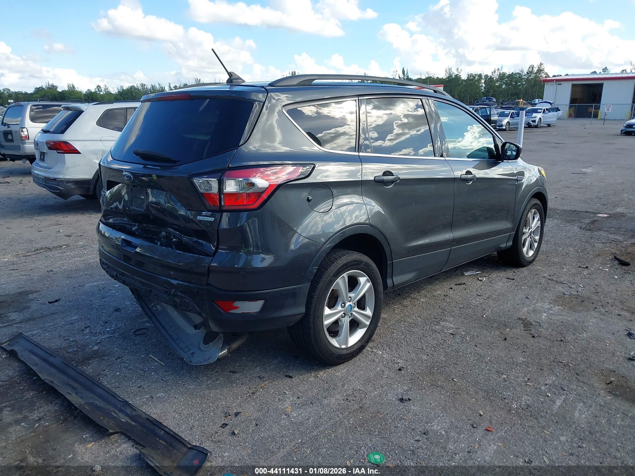 FORD ESCAPE image 4