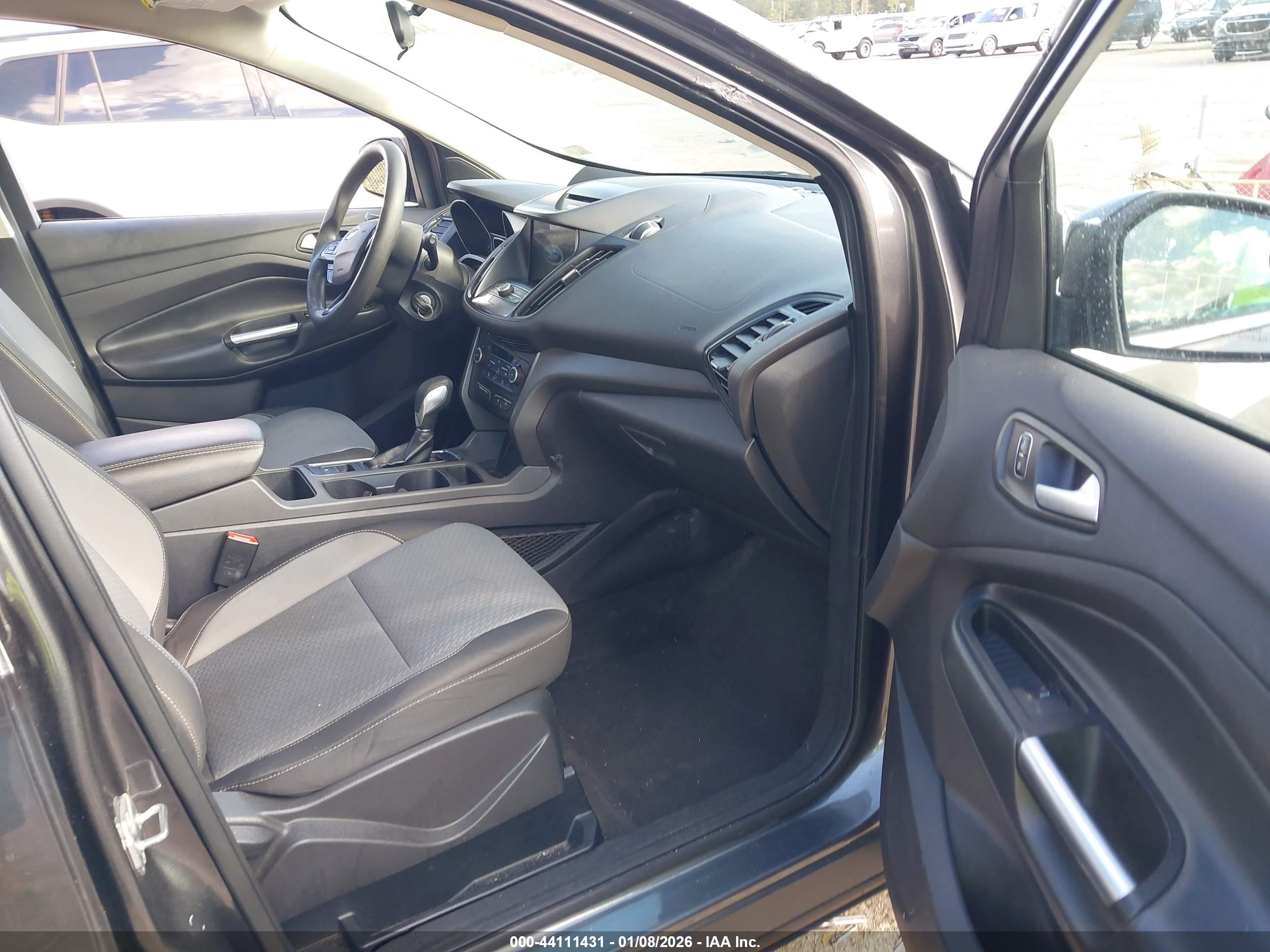 FORD ESCAPE image 5