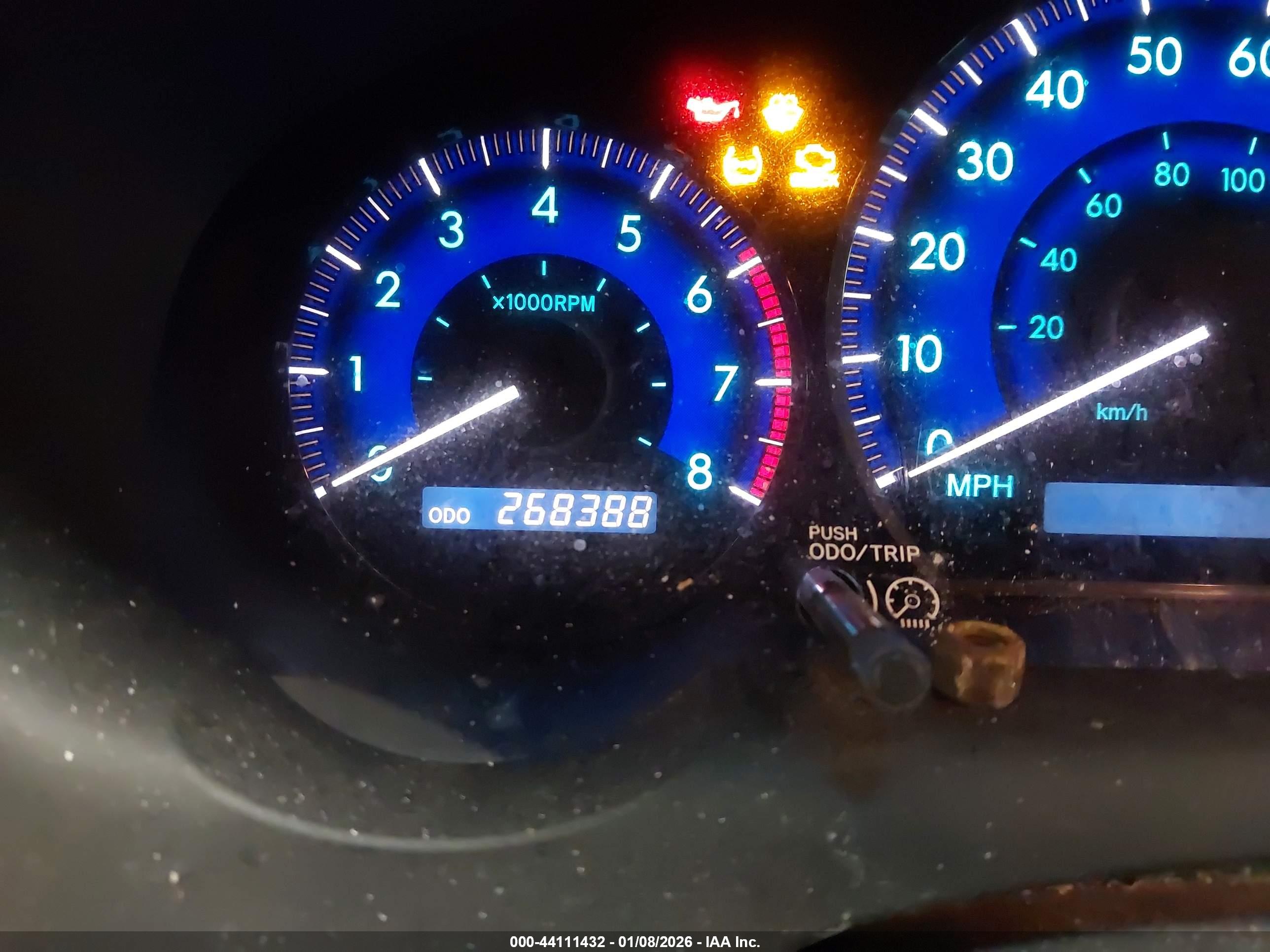 TOYOTA SIENNA image 7