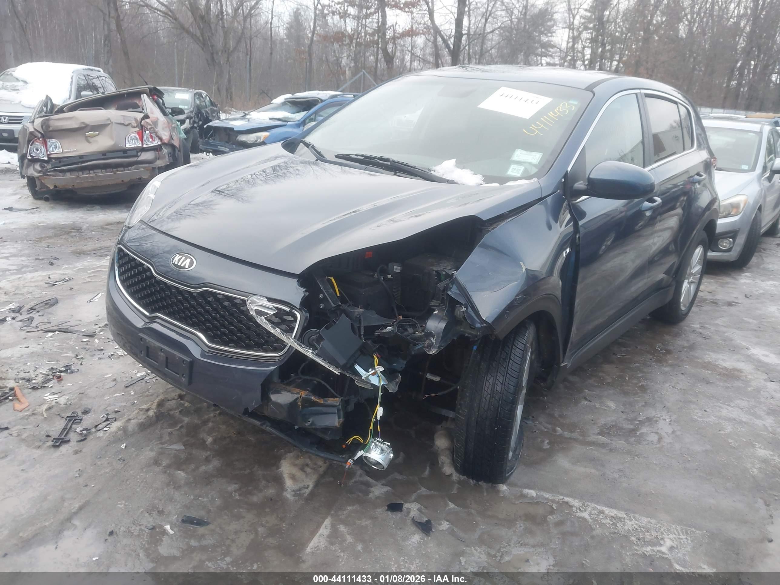KIA SPORTAGE image 2