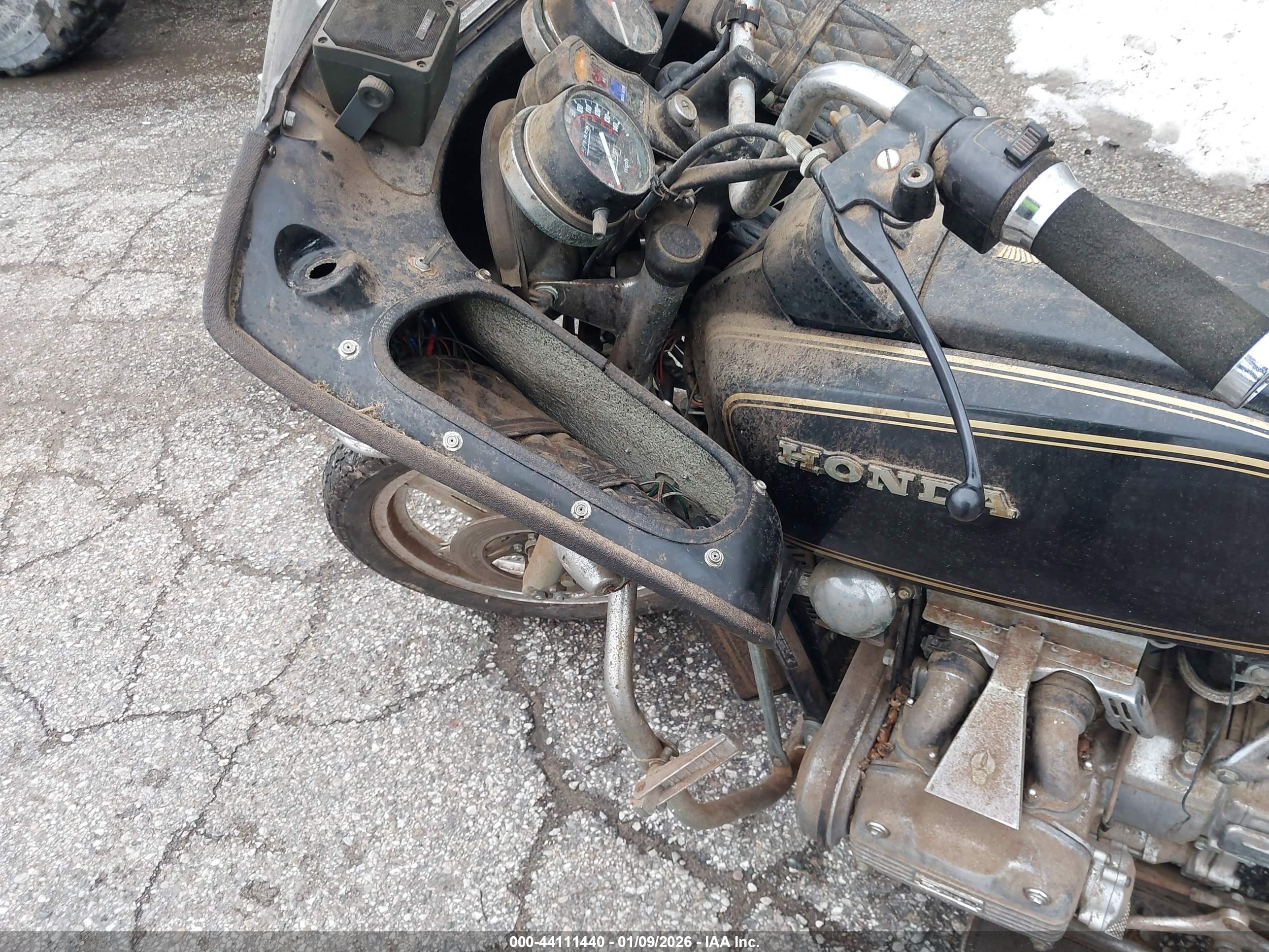 HONDA GOLDWING image 6