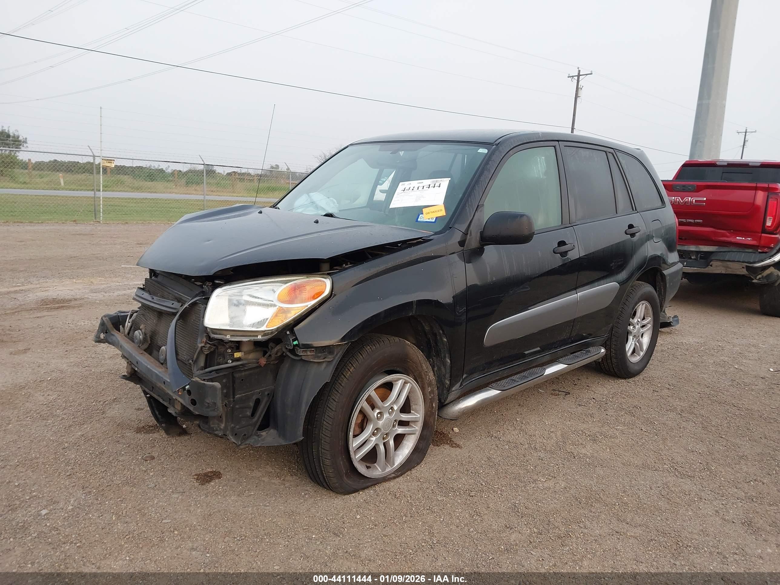 TOYOTA RAV4 image 2