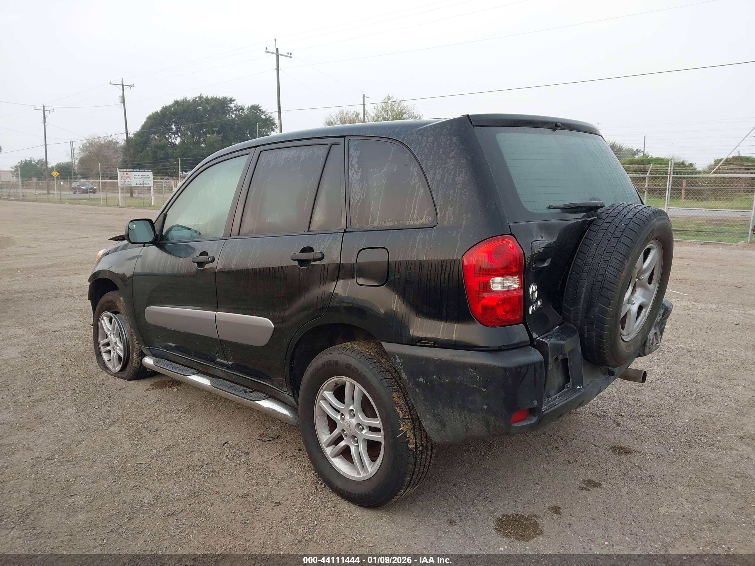 TOYOTA RAV4 image 3