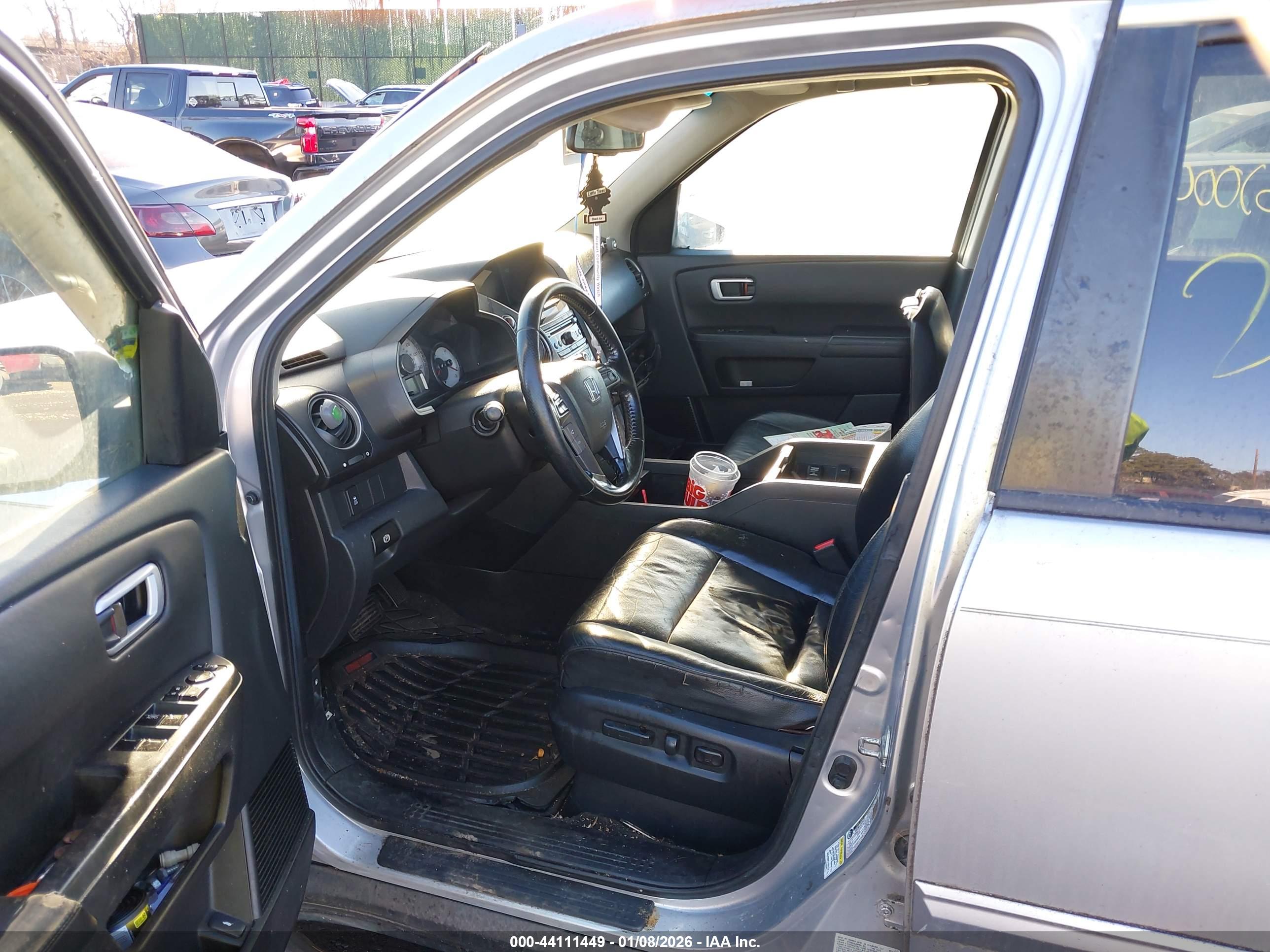 HONDA PILOT image 5