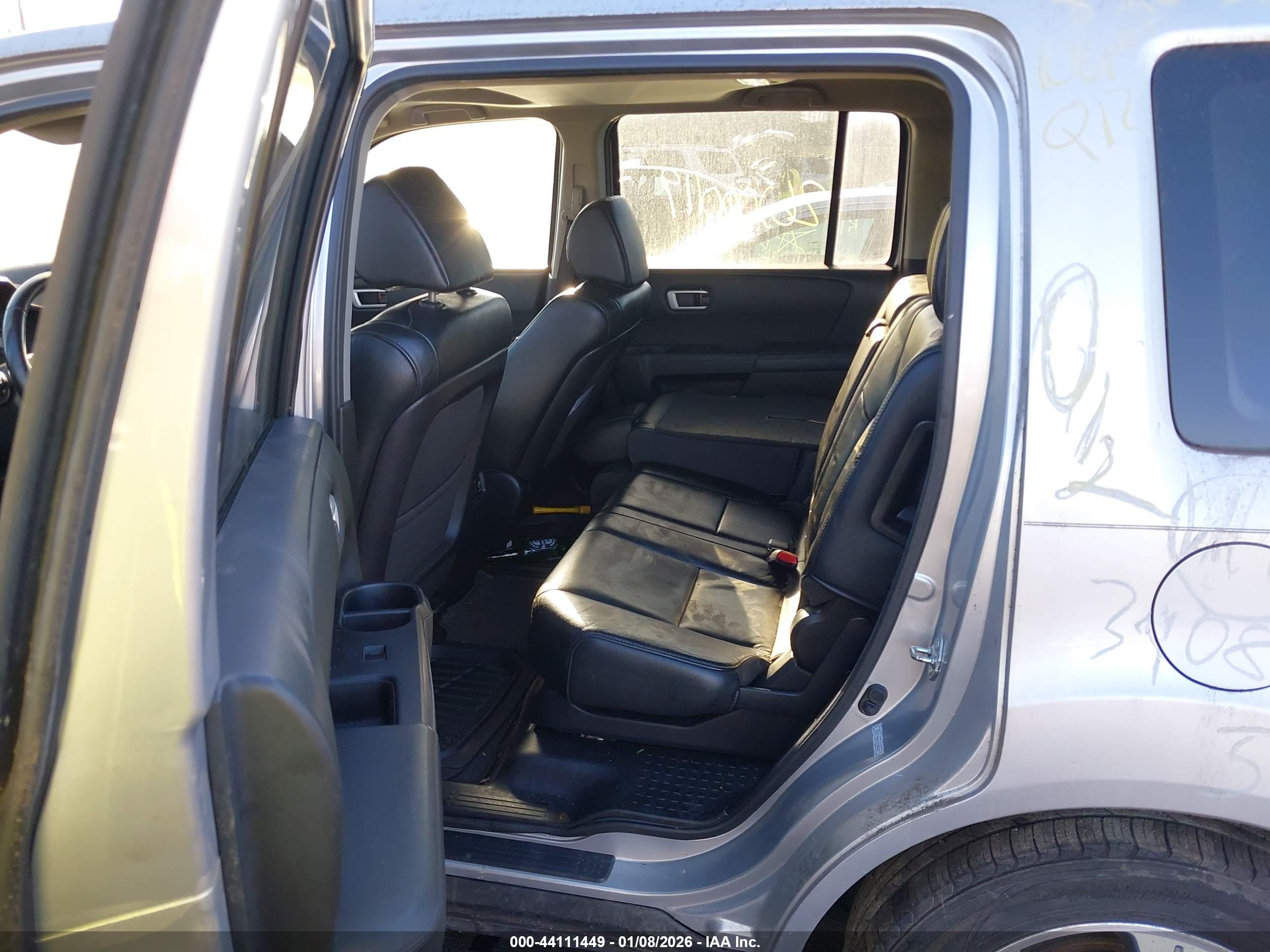 HONDA PILOT image 8