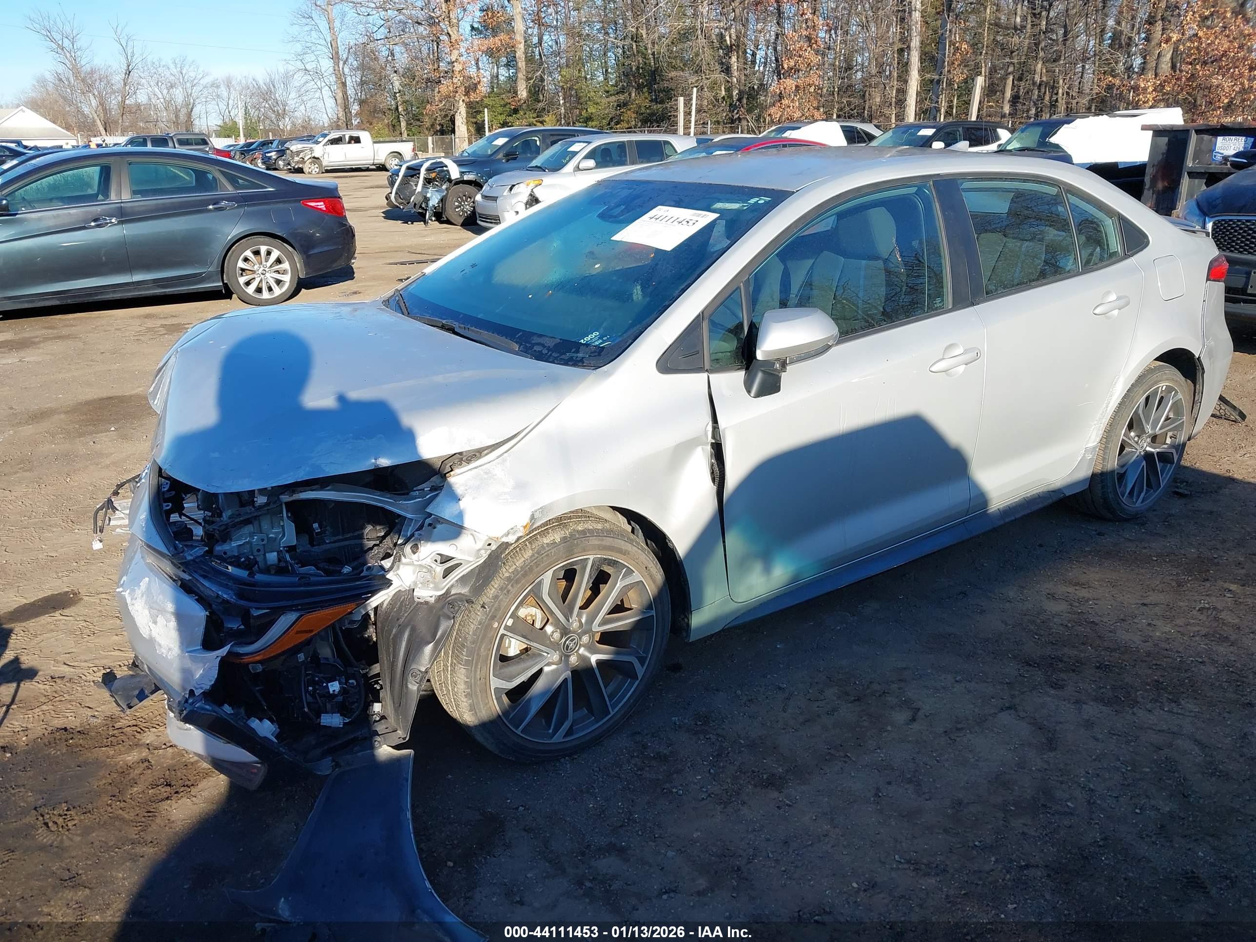 TOYOTA COROLLA image 2