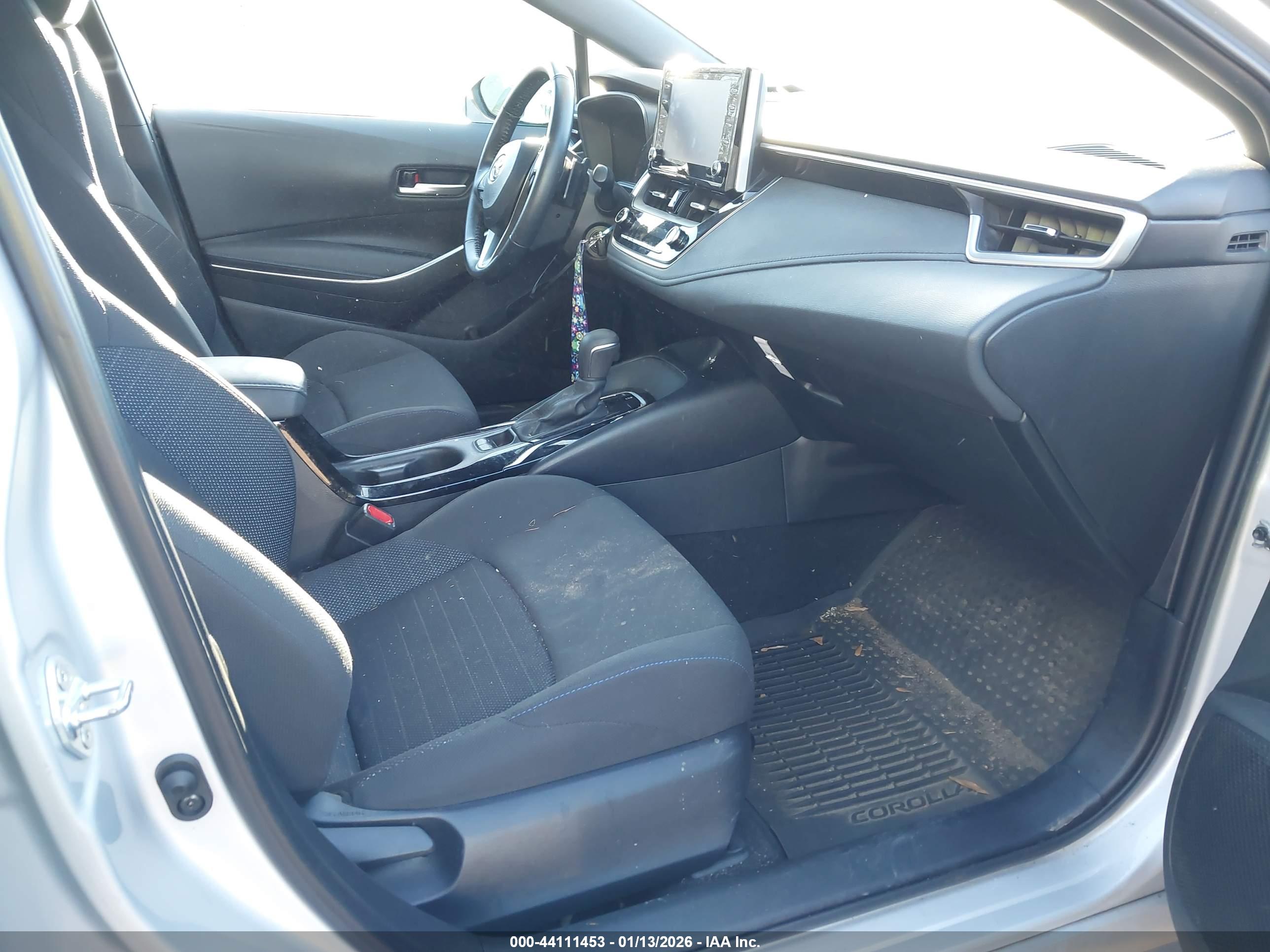 TOYOTA COROLLA image 5