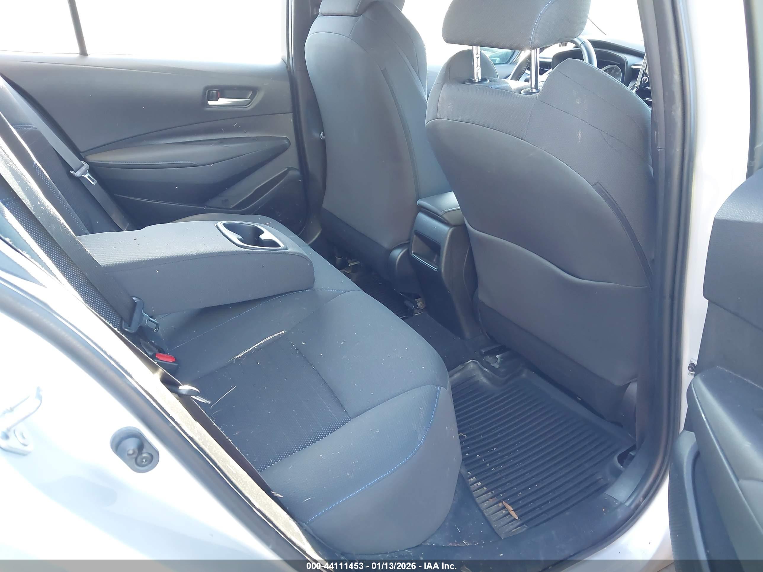 TOYOTA COROLLA image 8