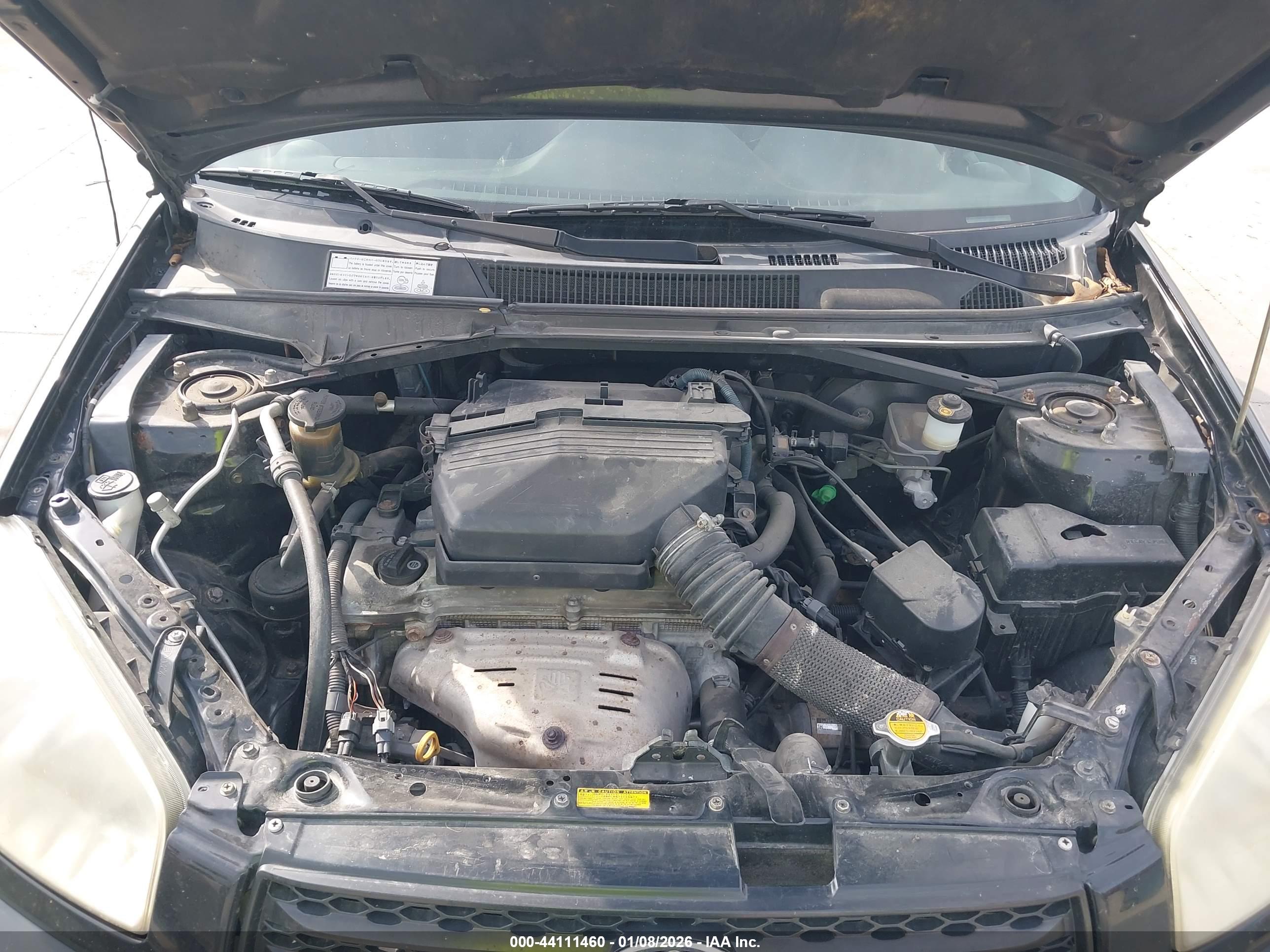 TOYOTA RAV4 image 10