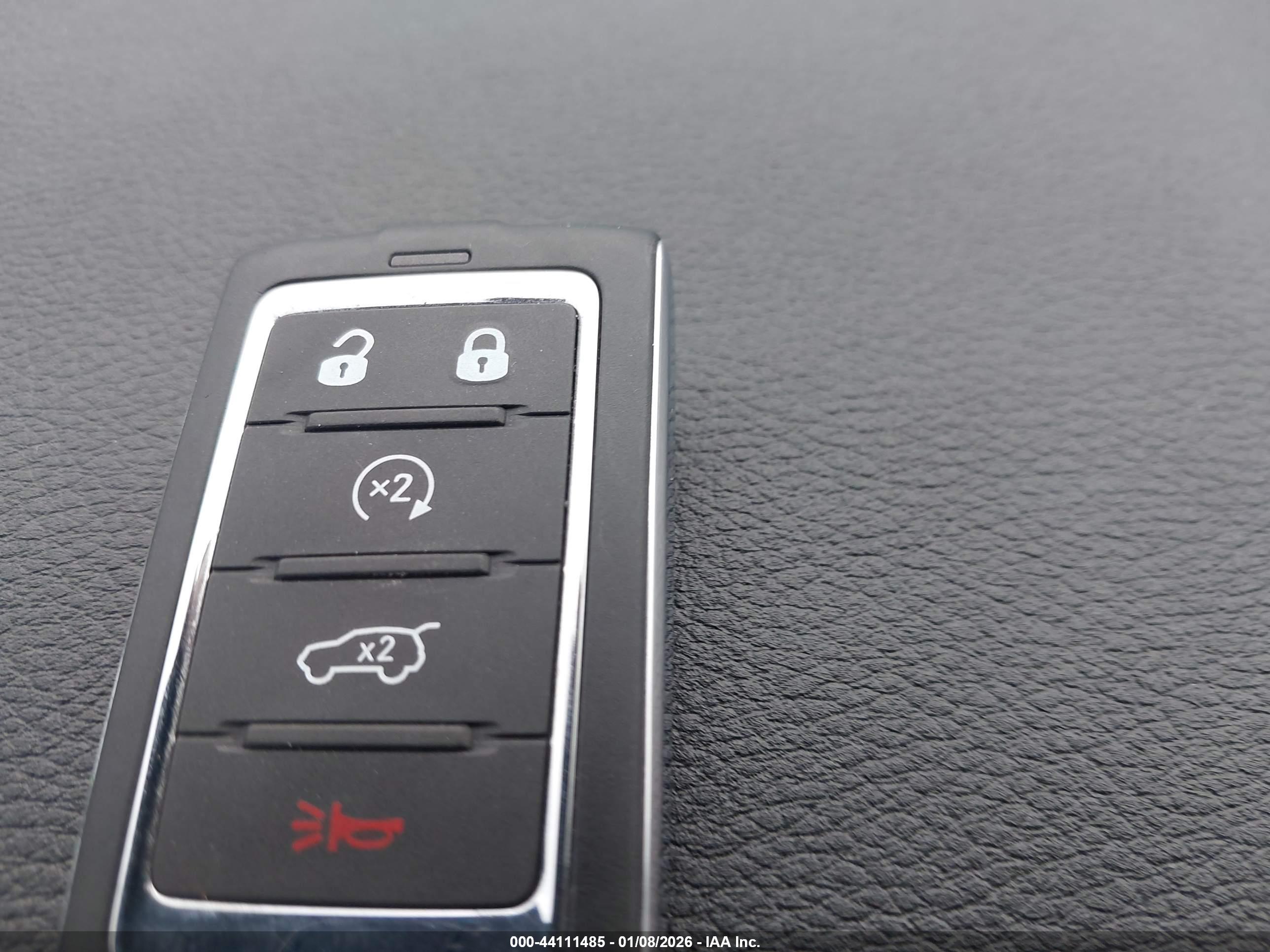 JEEP GRAND image 11