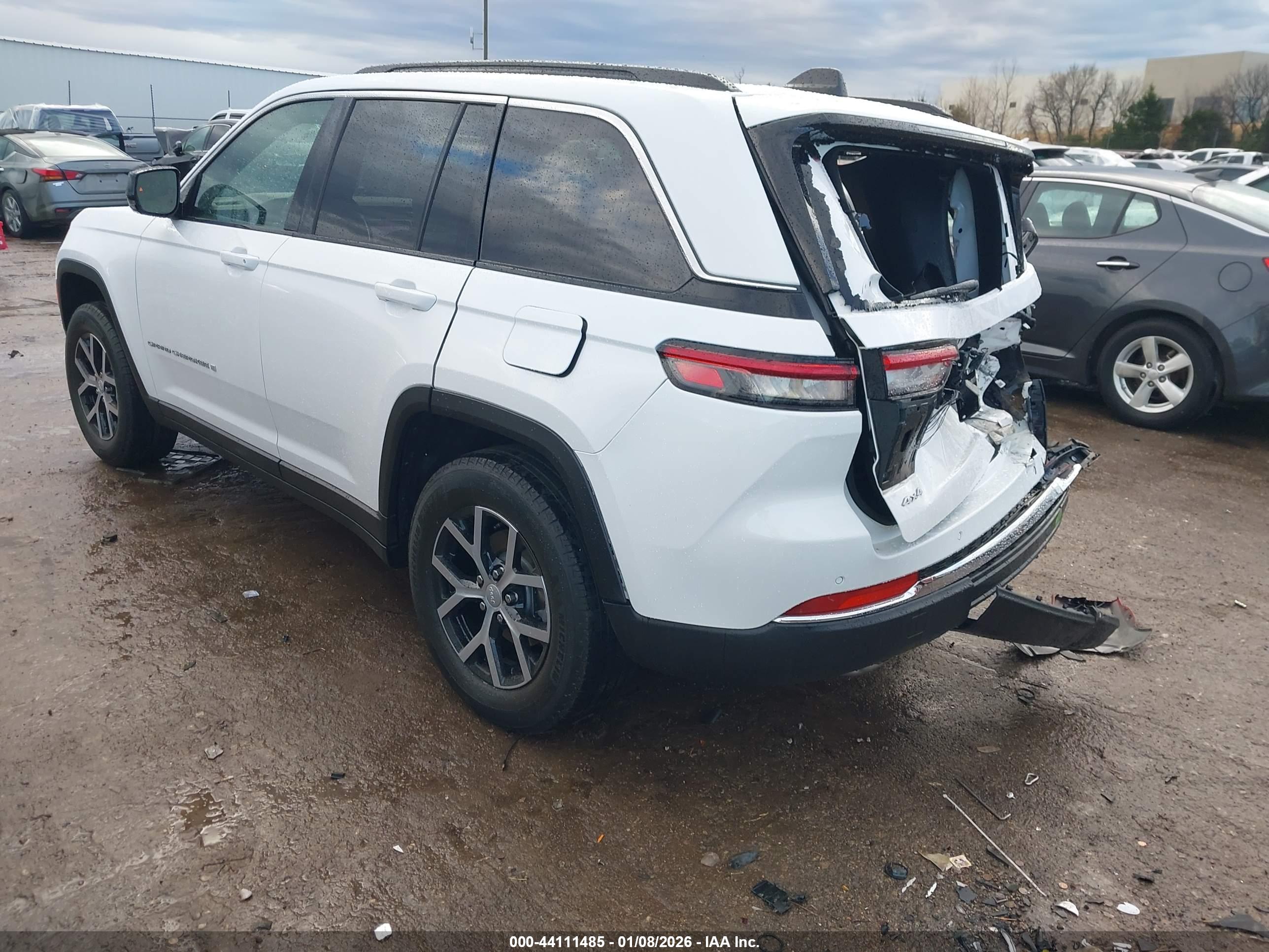 JEEP GRAND image 3