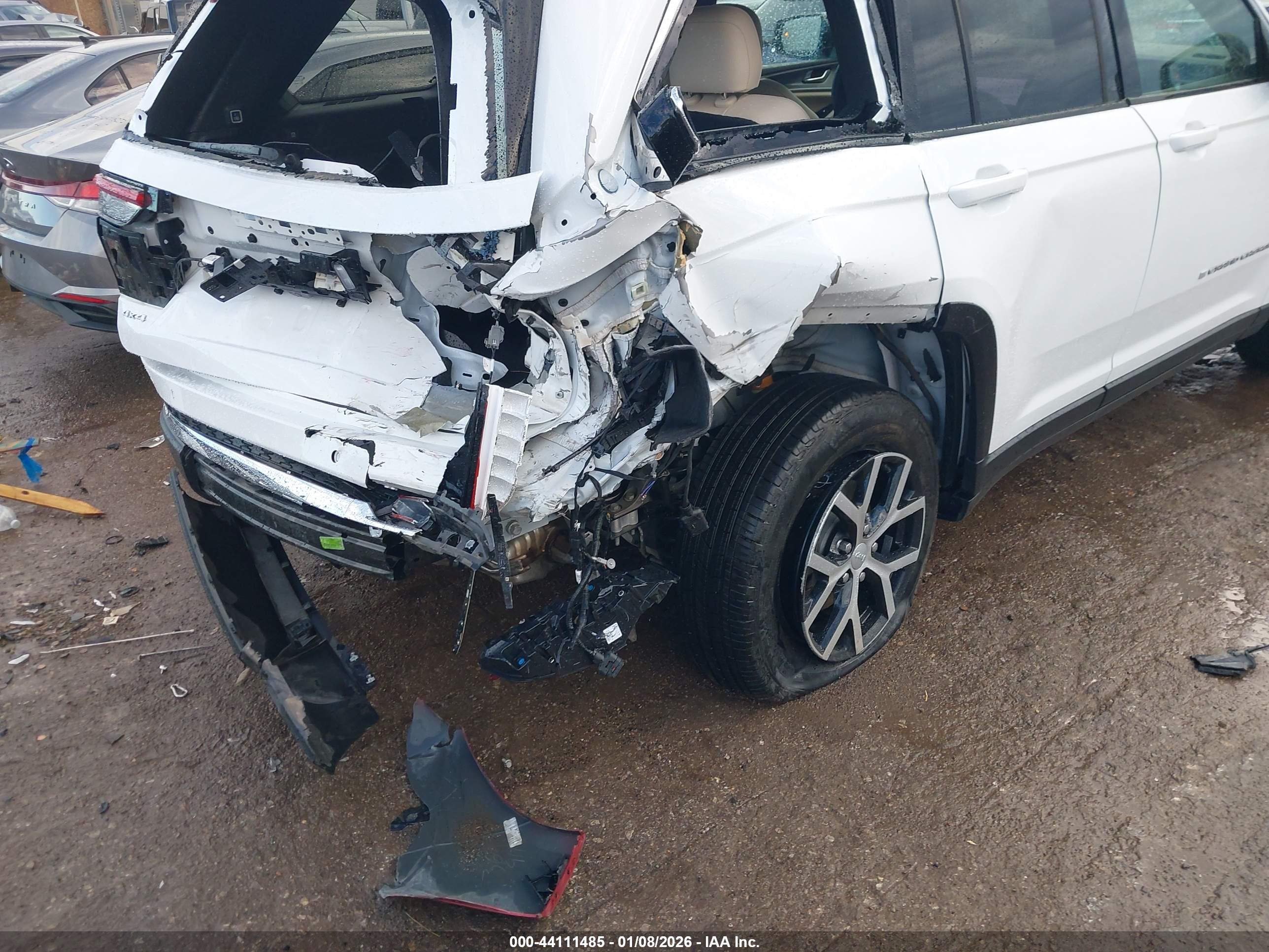JEEP GRAND image 6
