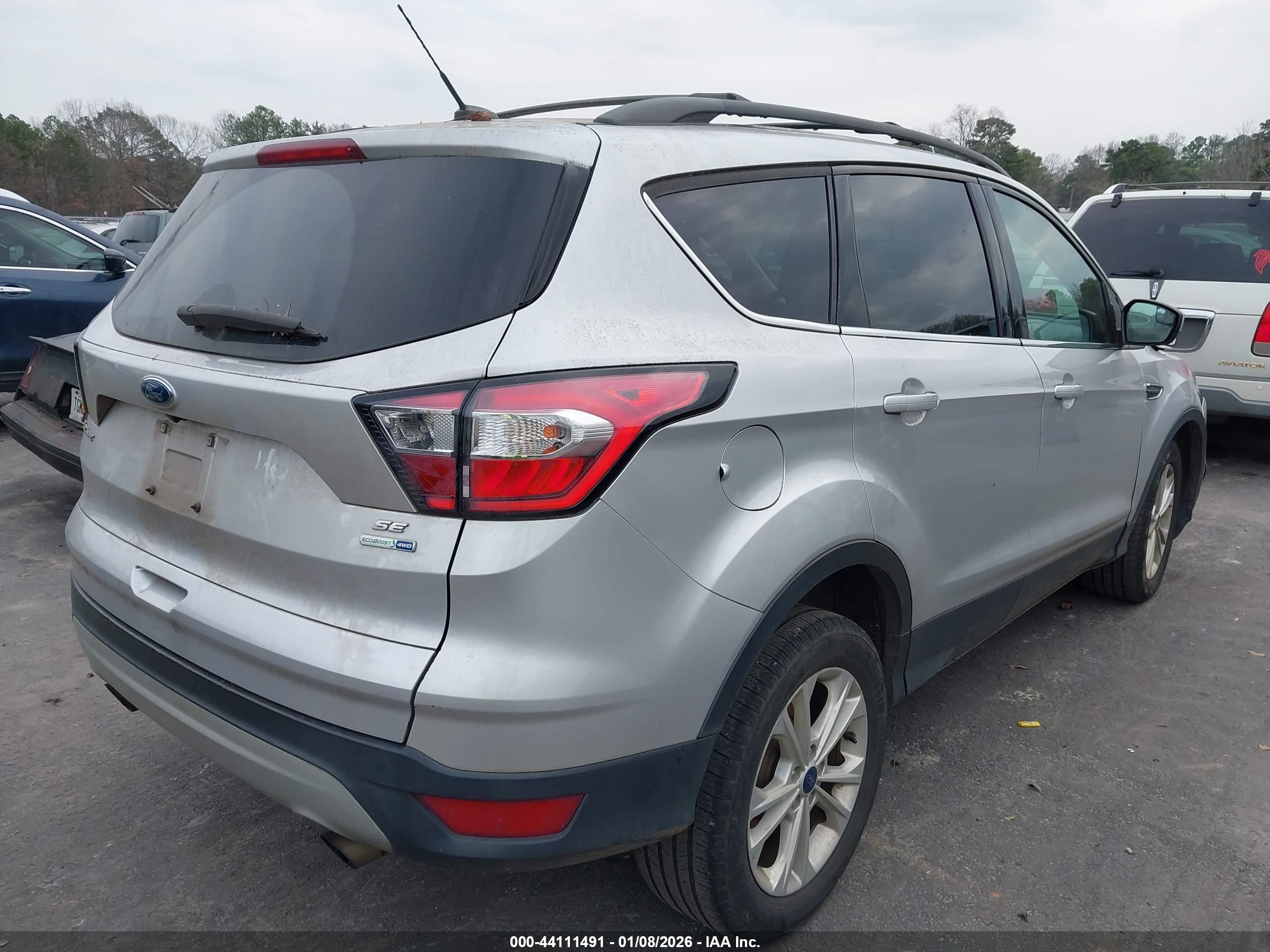 FORD ESCAPE image 4