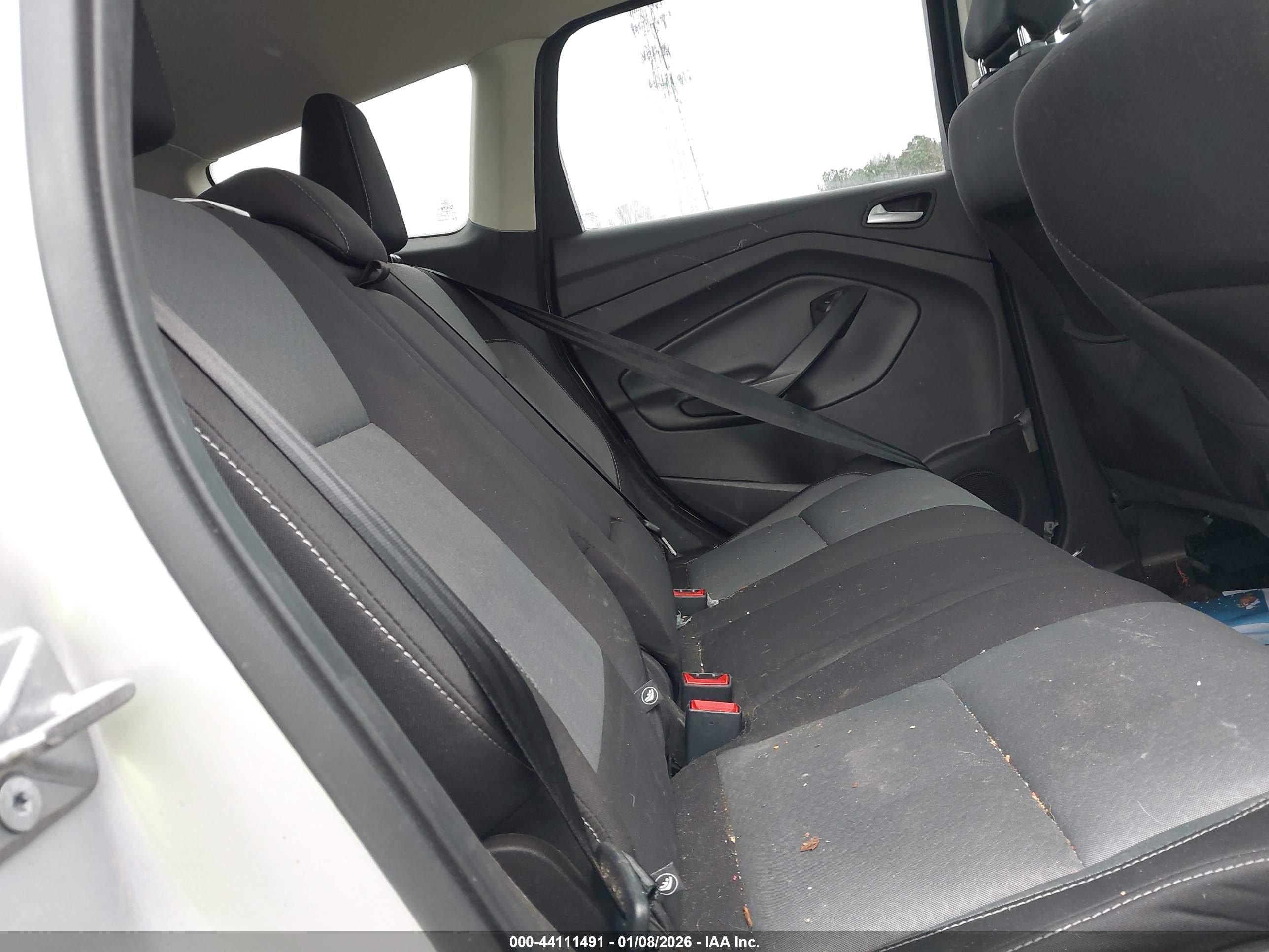 FORD ESCAPE image 8