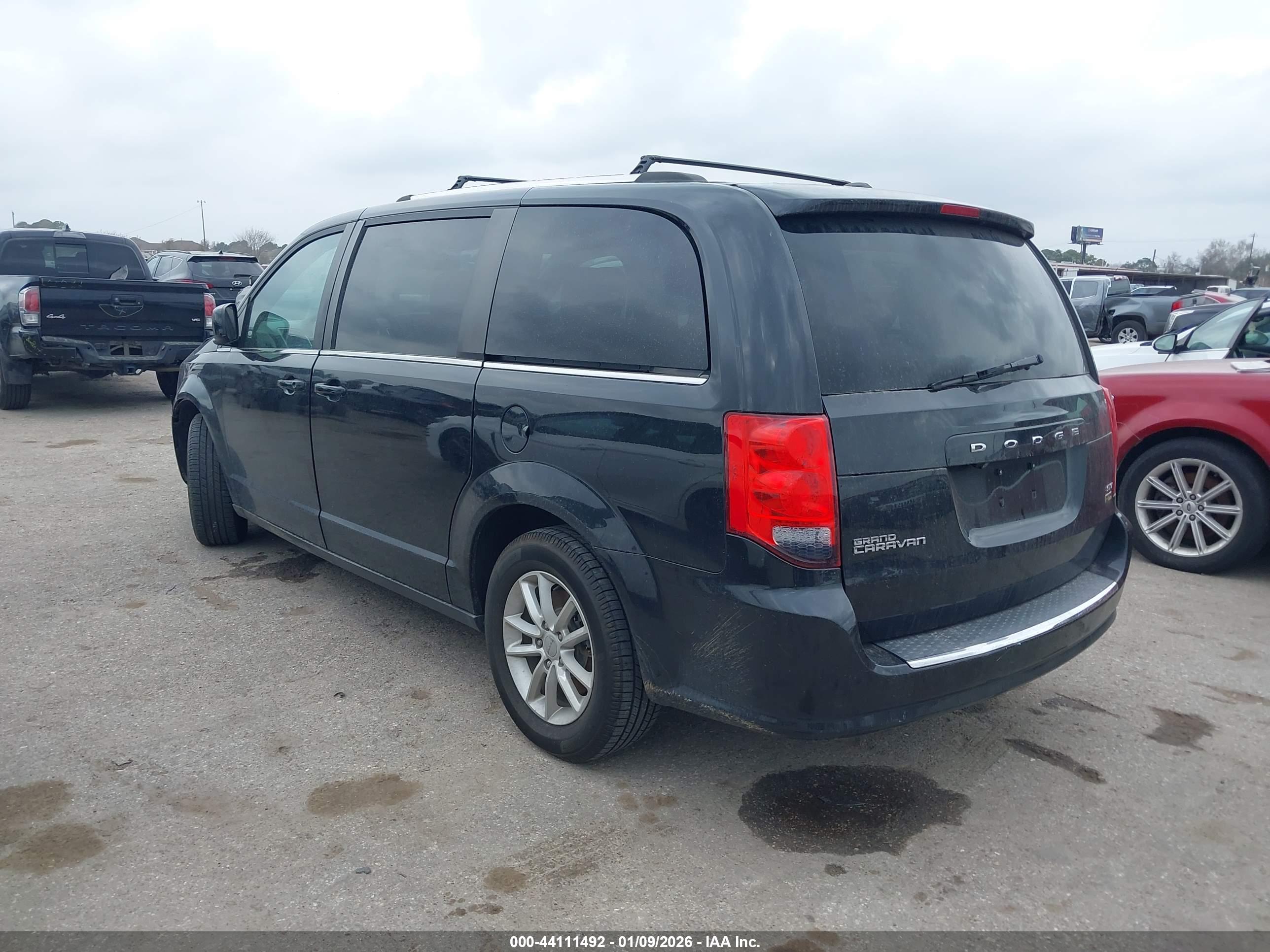 DODGE GRAND image 3