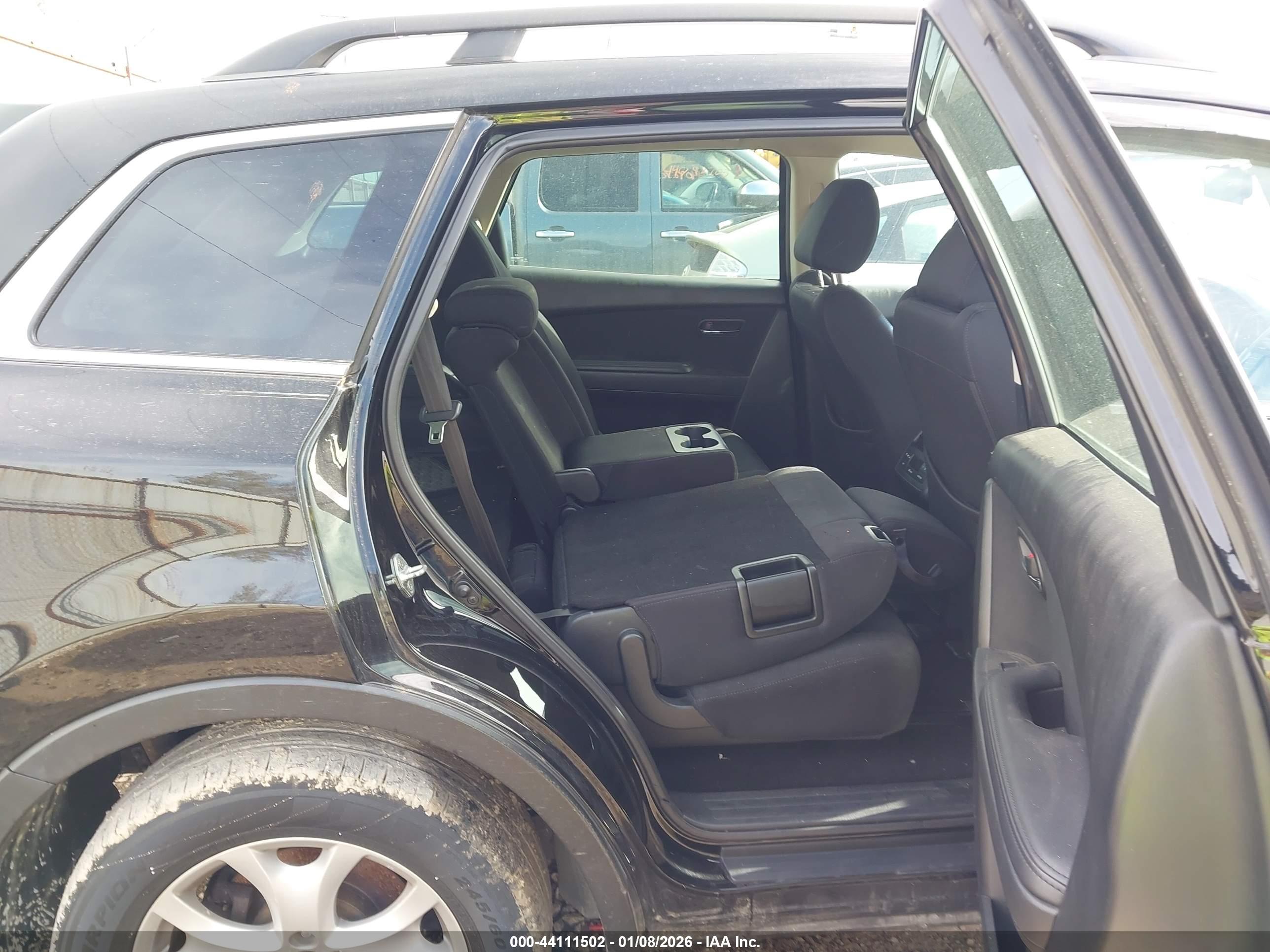 MAZDA CX-9 image 8