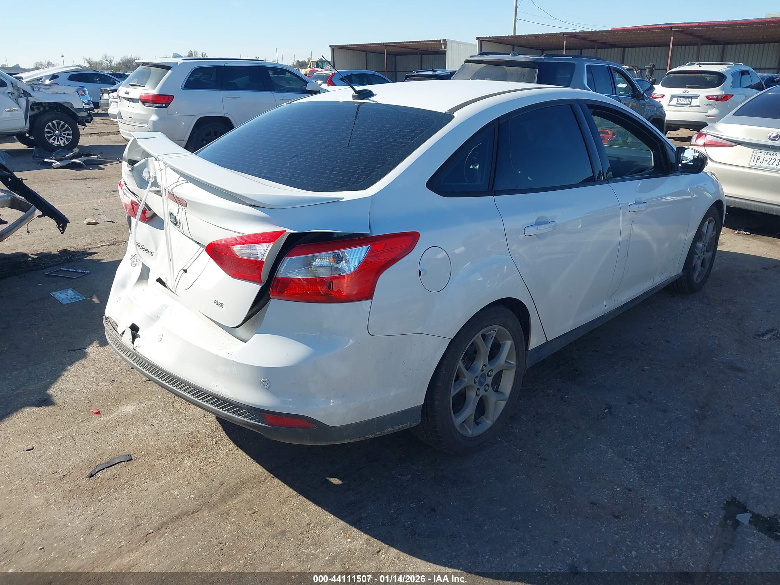 FORD FOCUS image 4