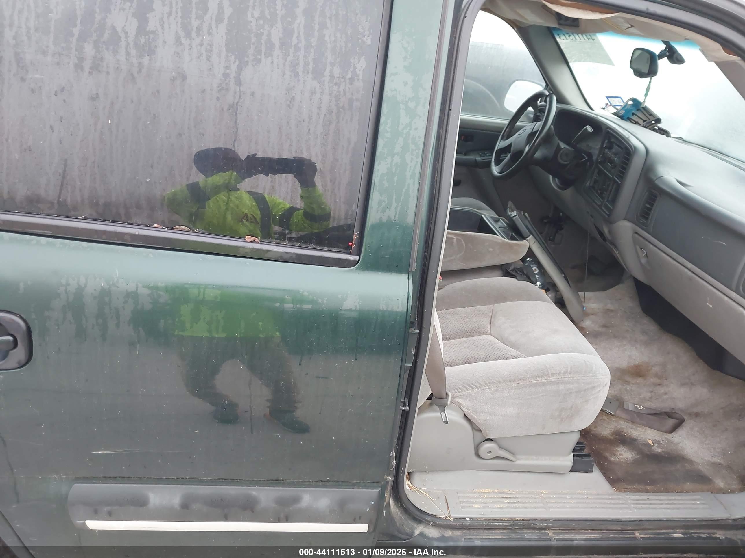 CHEVROLET TAHOE image 5