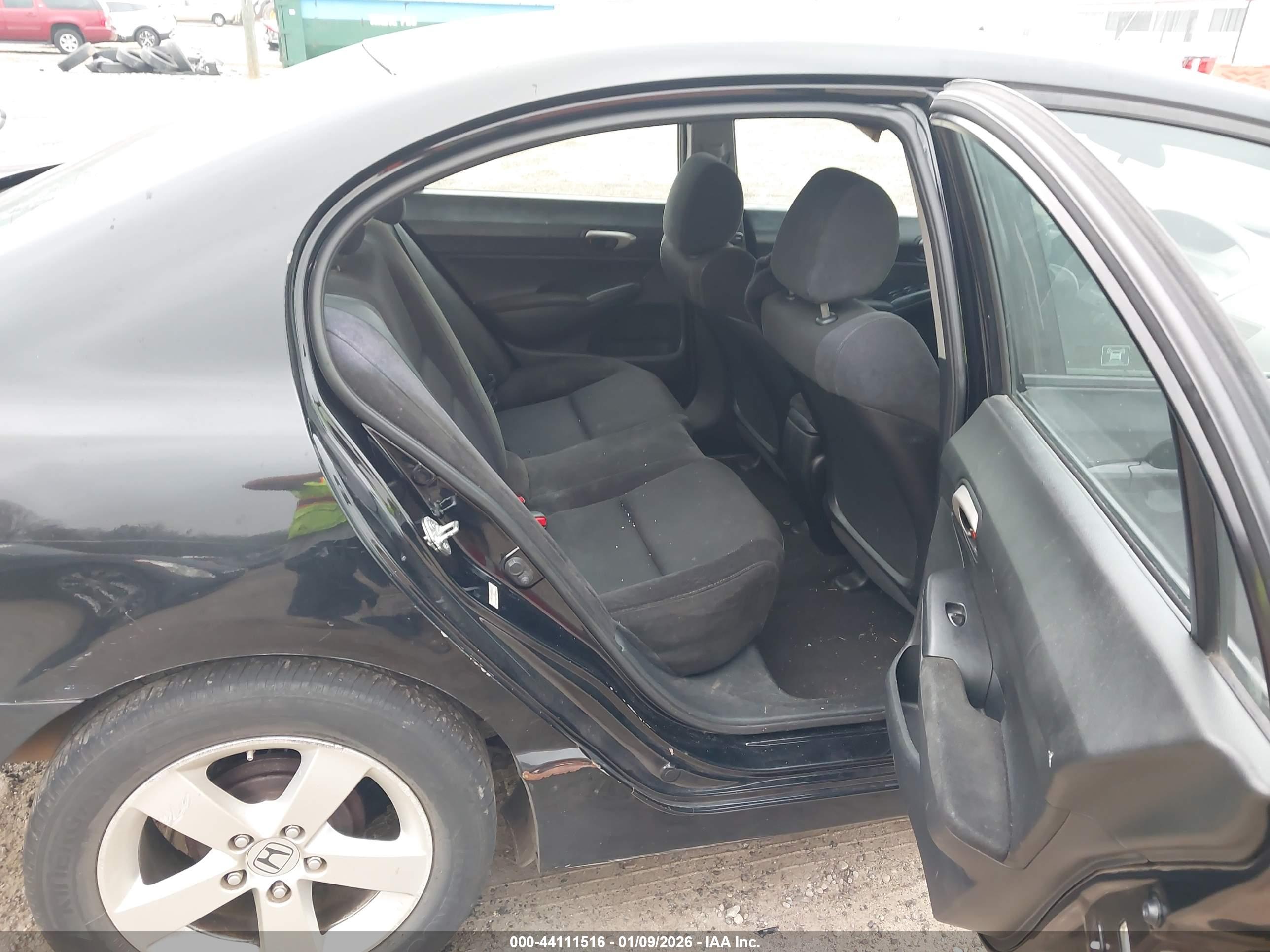 HONDA CIVIC image 8