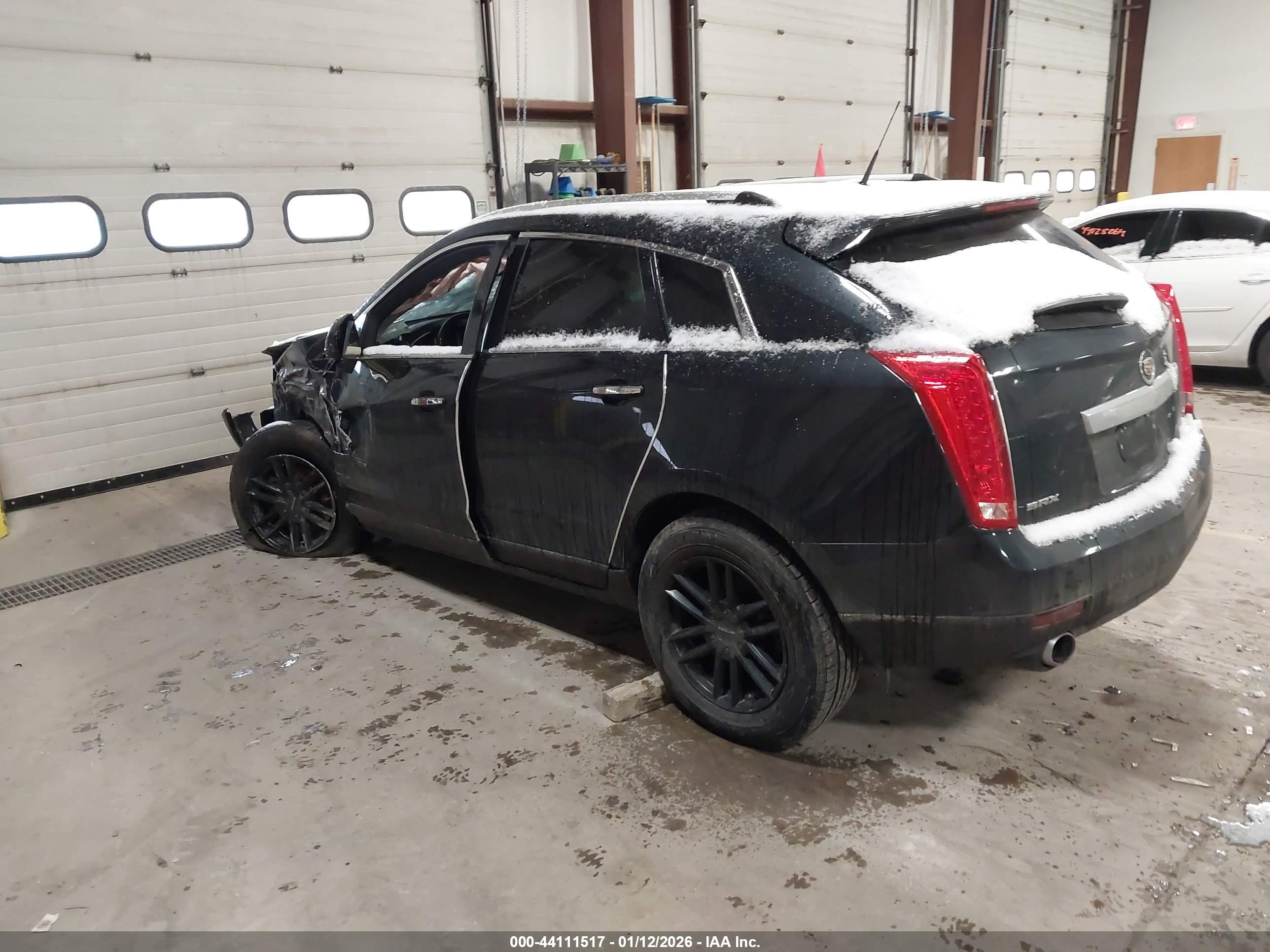 CADILLAC SRX image 3