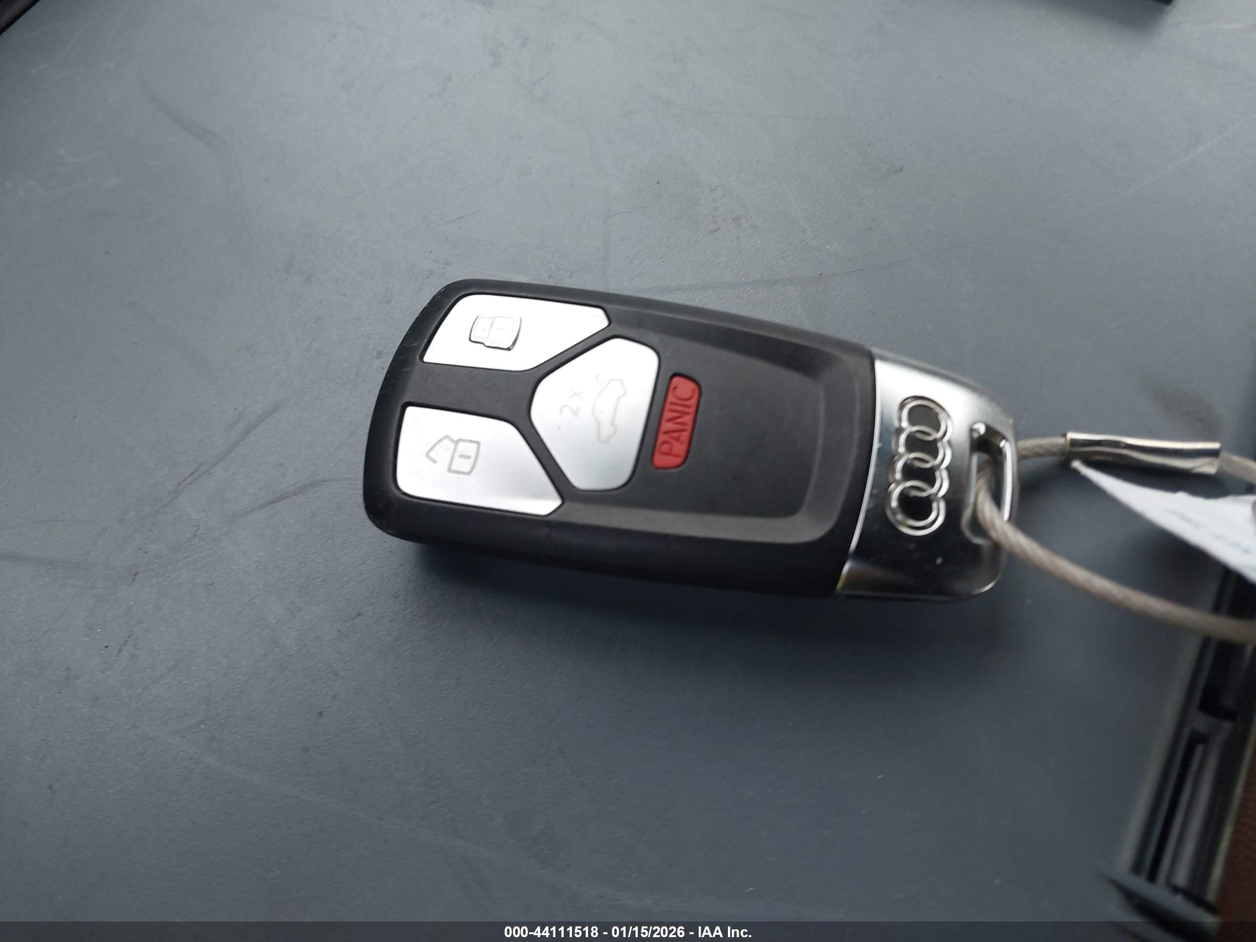 AUDI A4 image 11