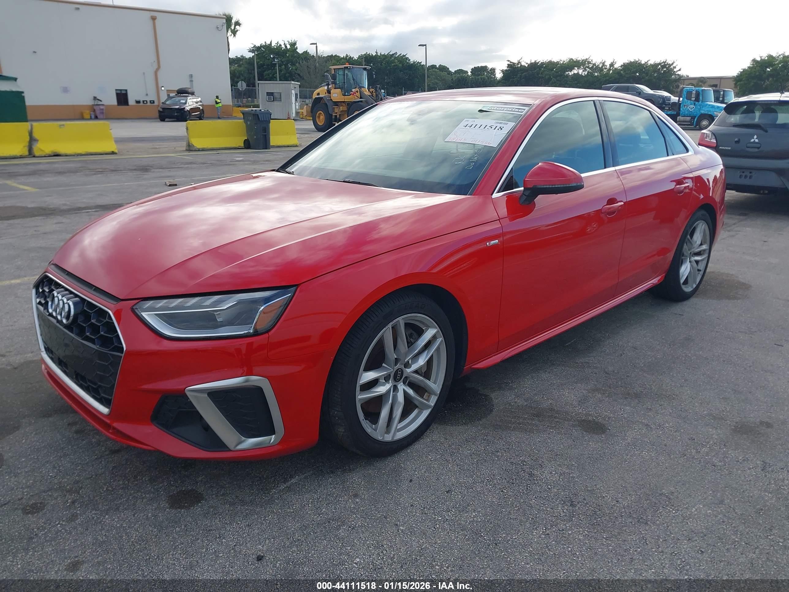 AUDI A4 image 2