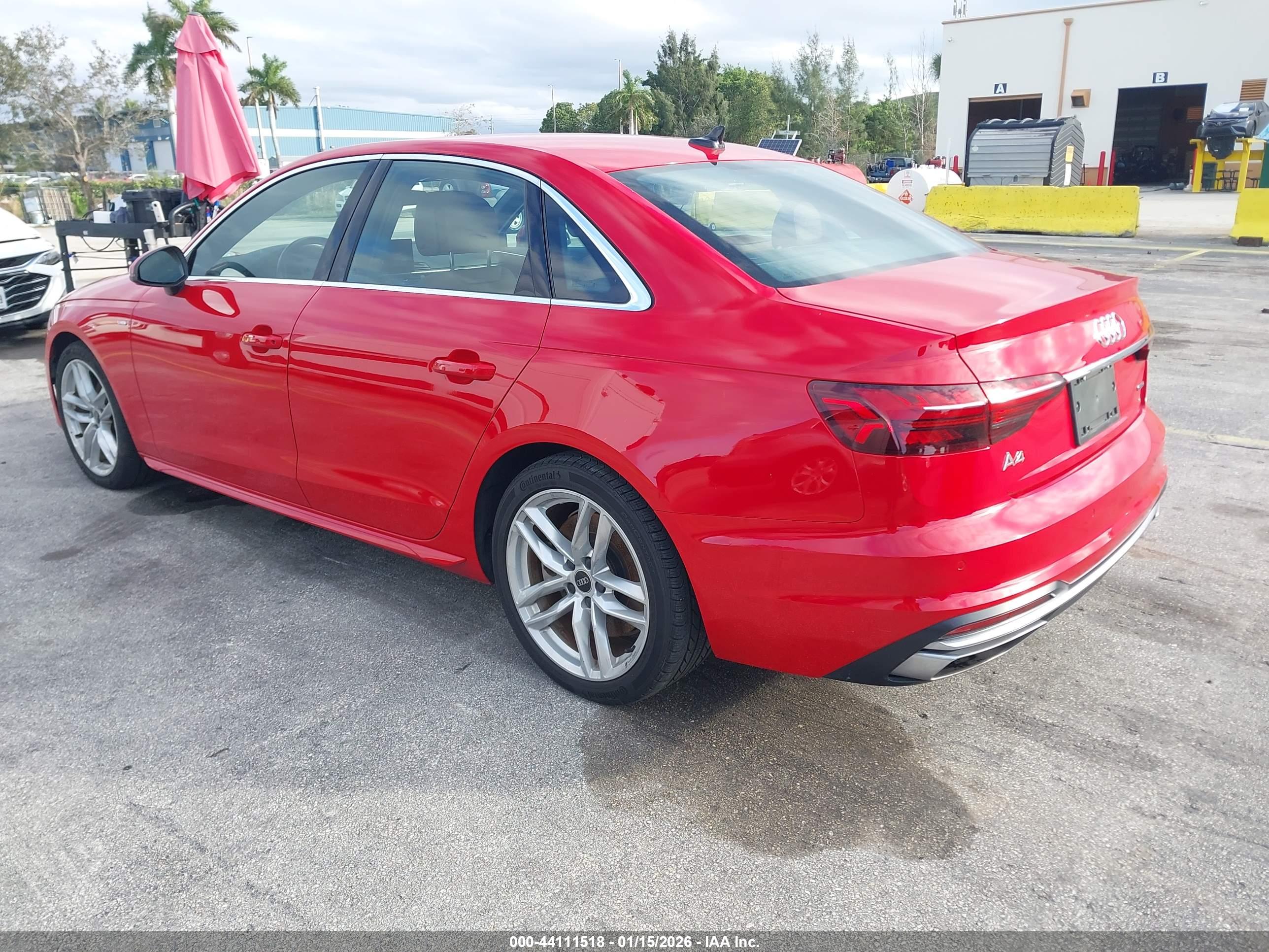 AUDI A4 image 3
