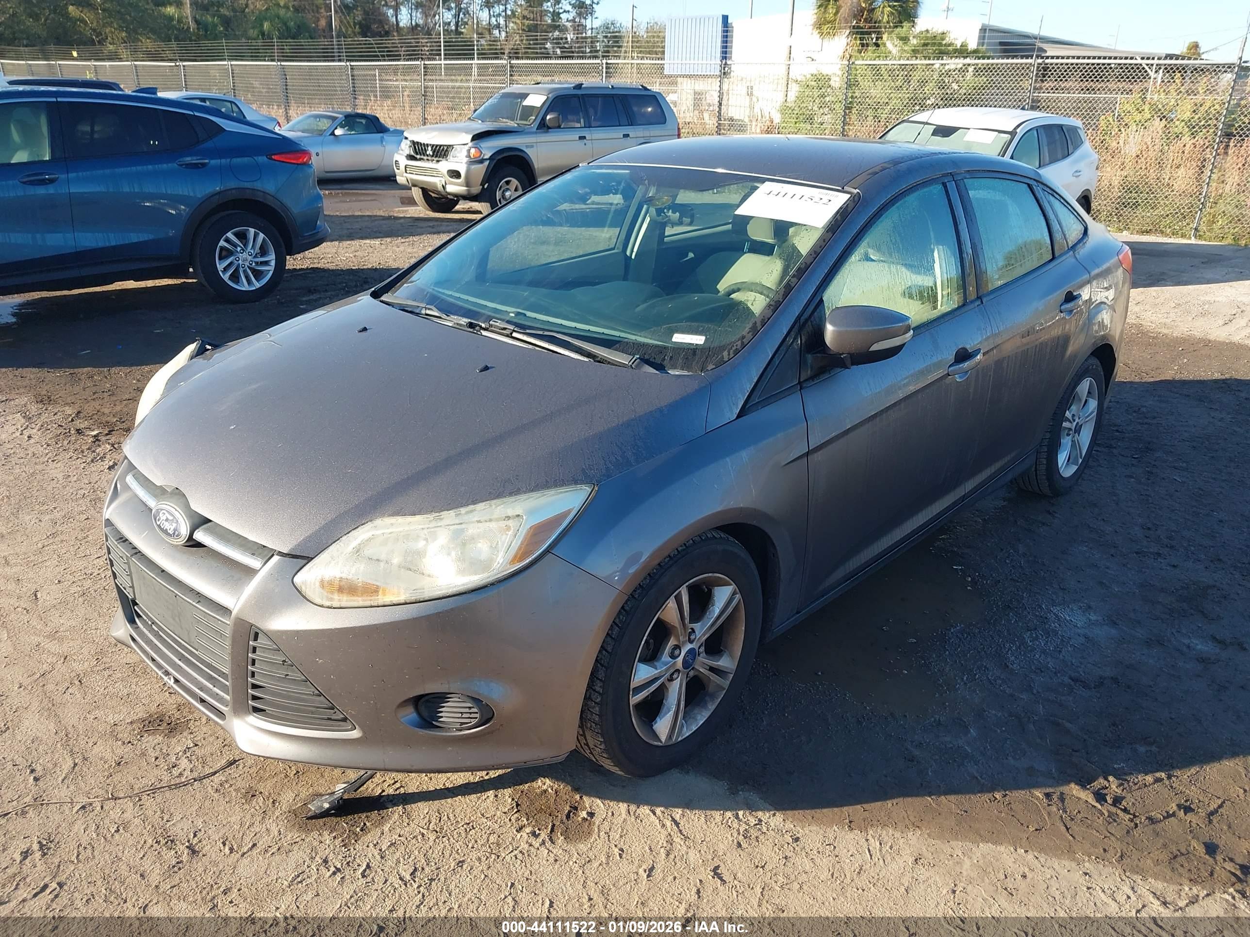 FORD FOCUS image 2