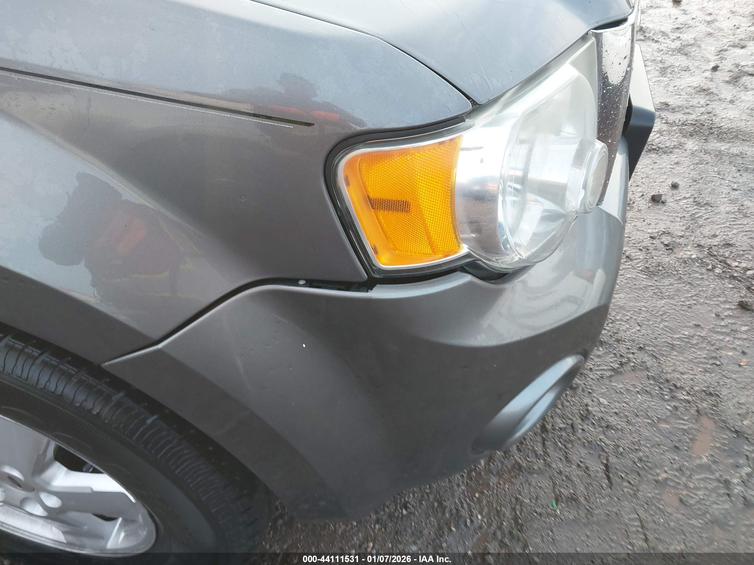 FORD ESCAPE image 6