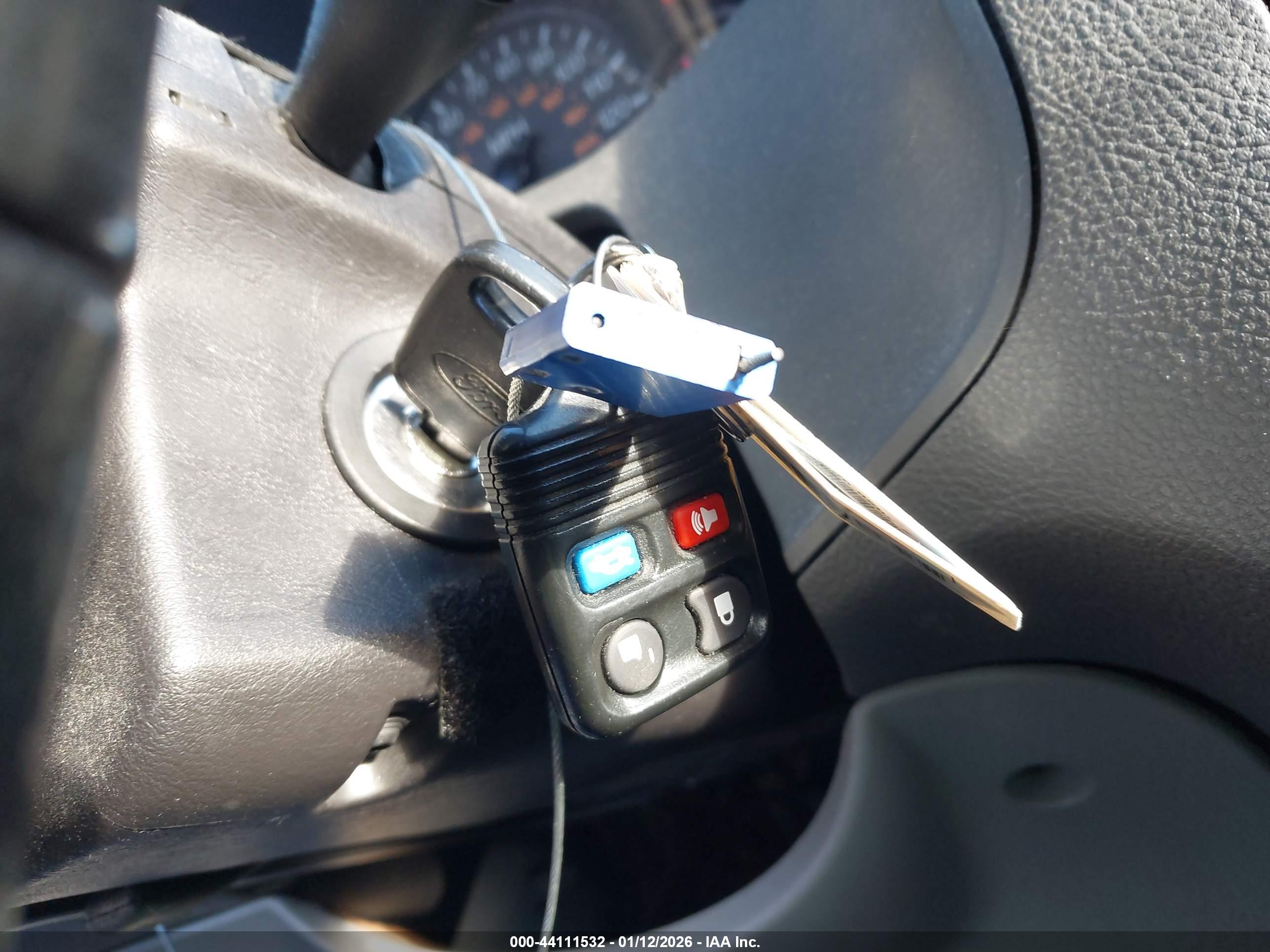 FORD FOCUS image 11